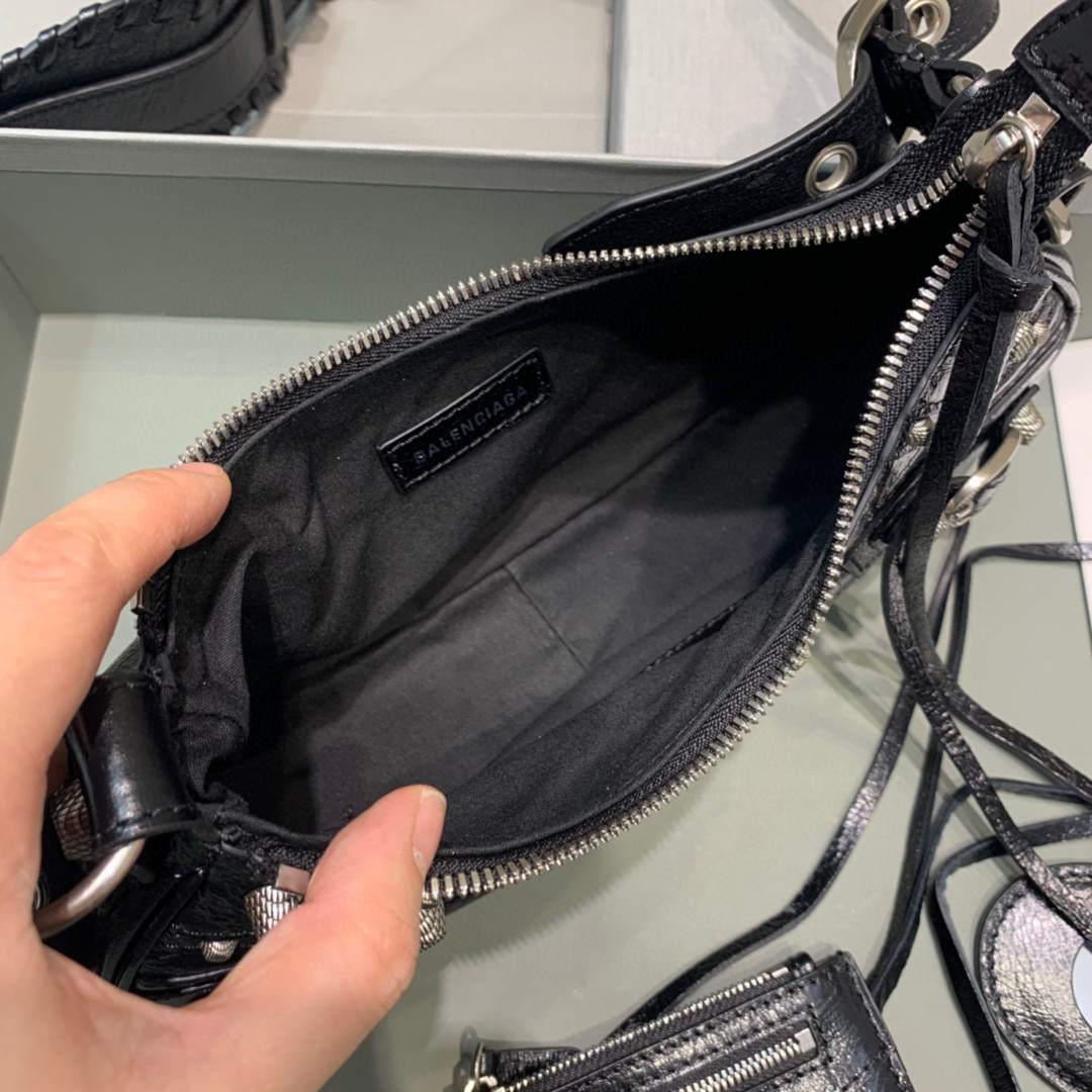 Ba1en*iaga Le Cagole bag 25cm 001