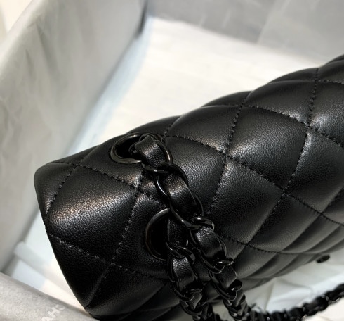 Ch**el Flap bag 25cm black hardware