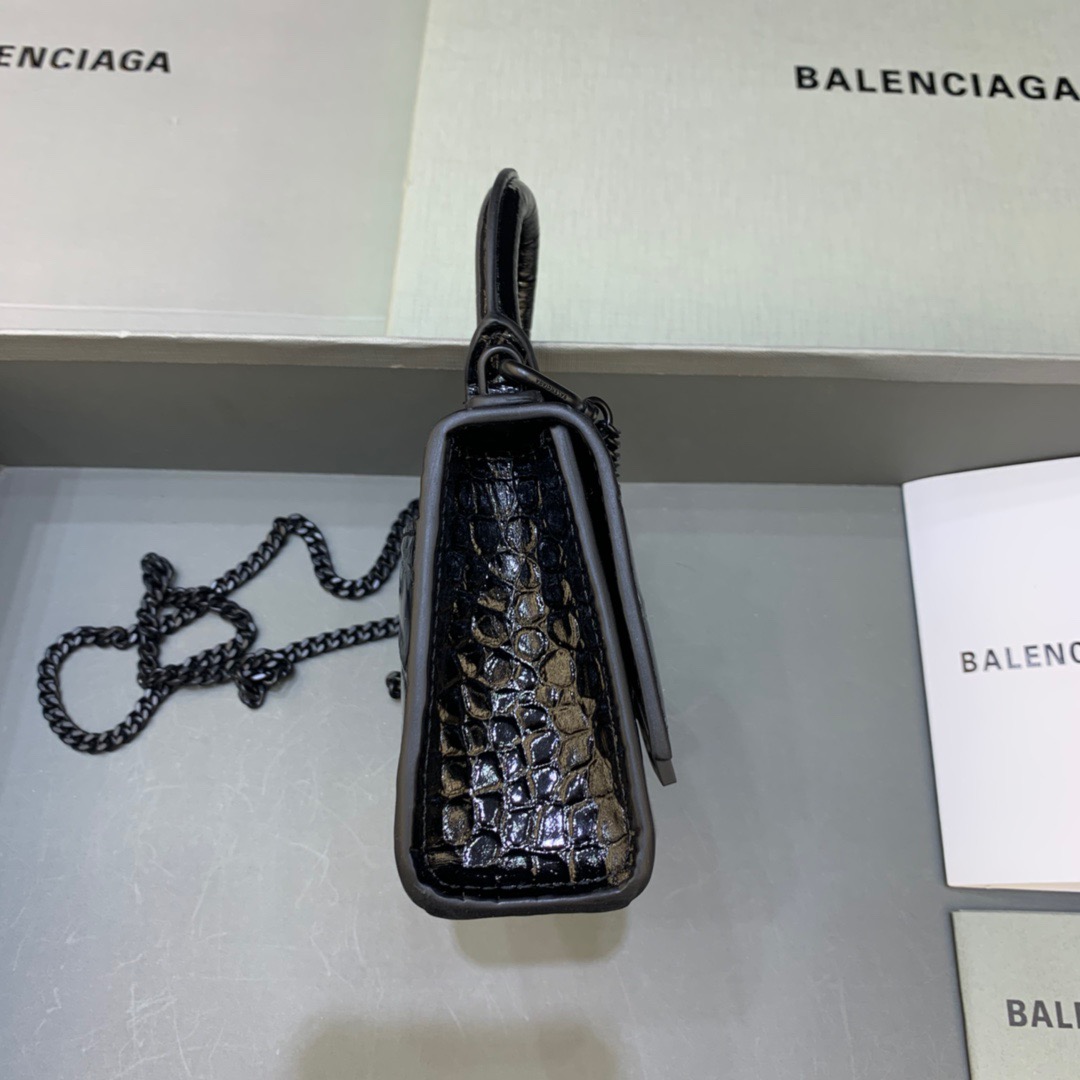 Ba1en*iaga Hourglass Mini Bag 12cm black