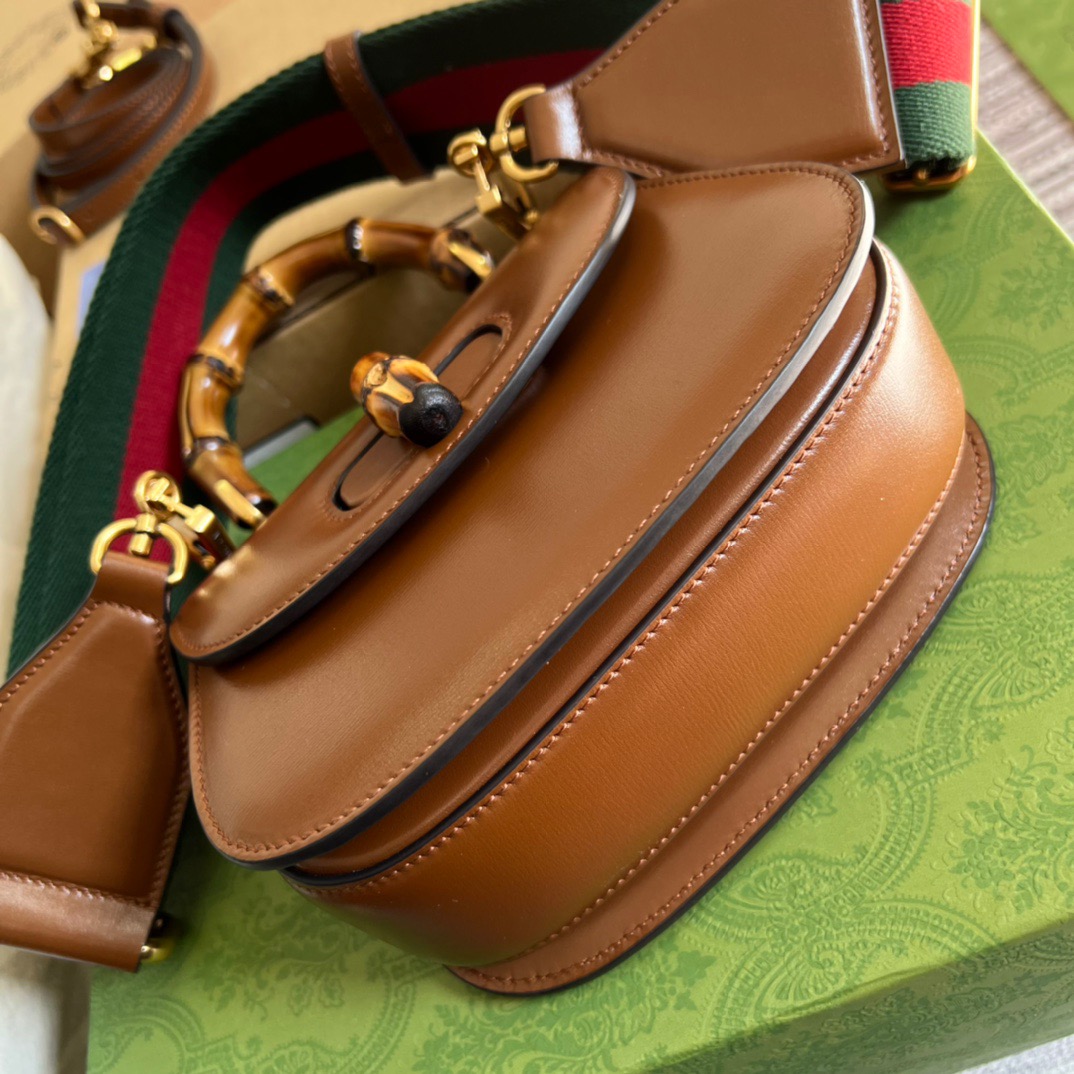 Gvc*1 Aria Bamboo Handbag 21cm Brown