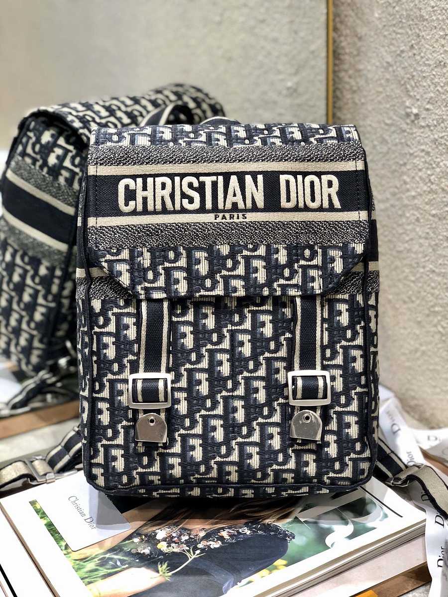 D10r Backpack