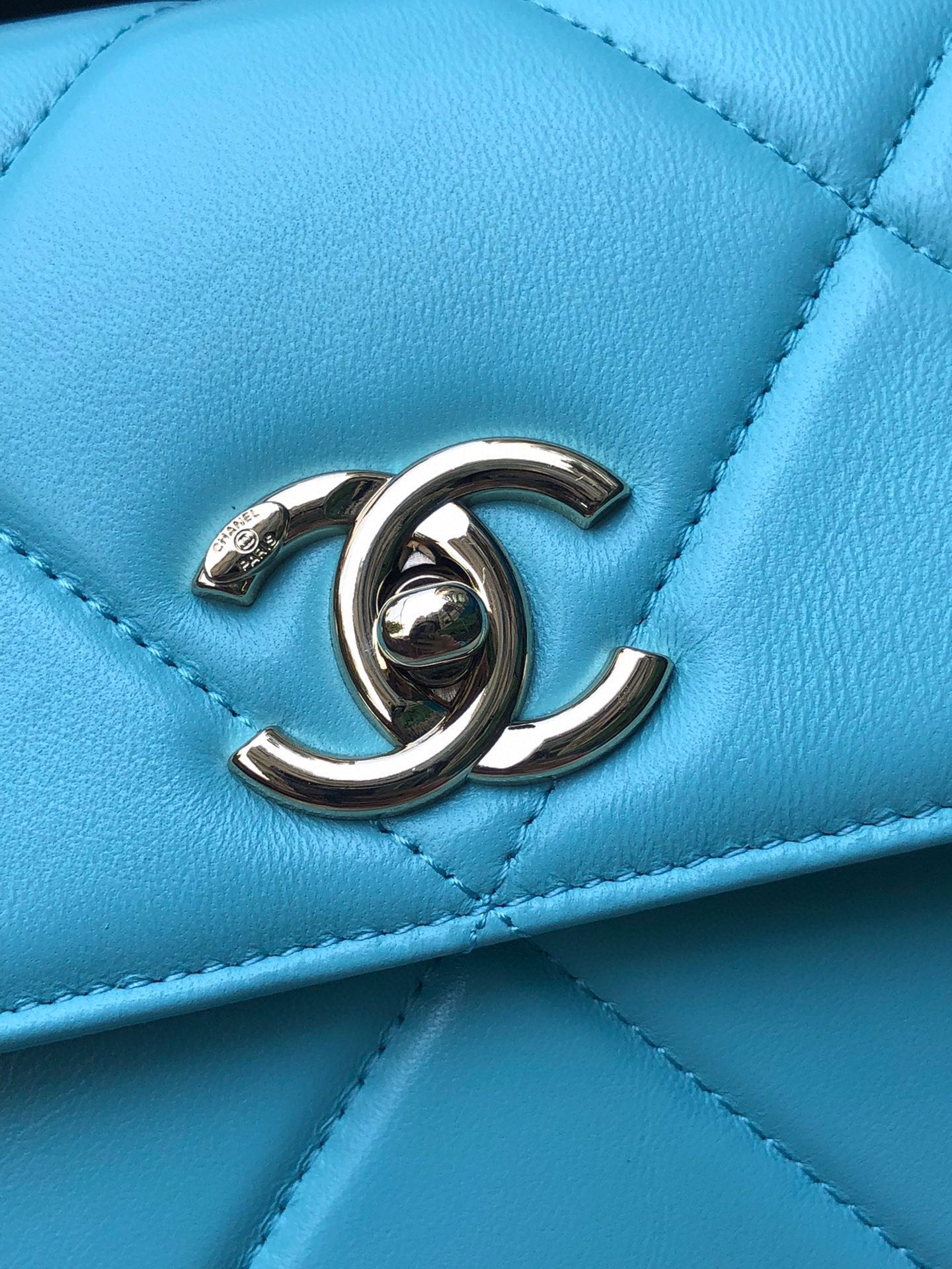 Ch**el Trendy CC Handbag 25cm