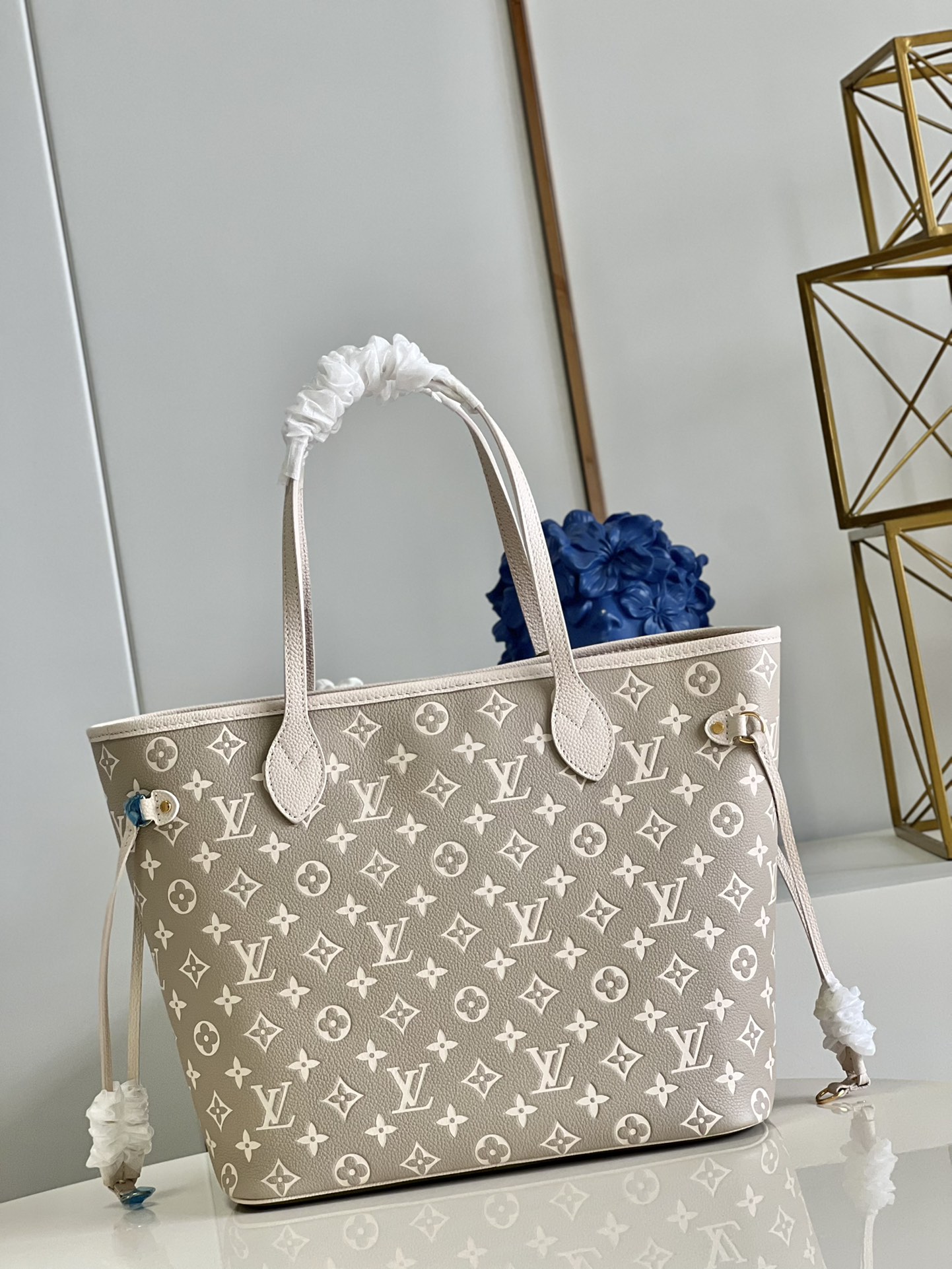 L0vis Vvtt0n Spring in the city Neverfull MM M46102