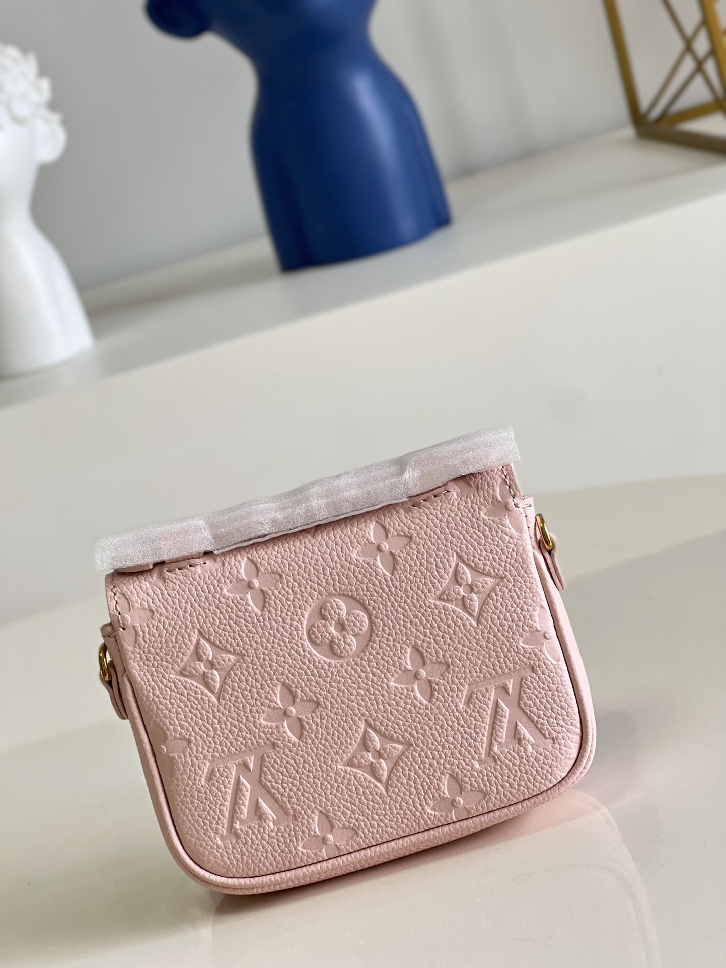 L0vis Vvtt0n Pochette Metis Mini Bag M81390