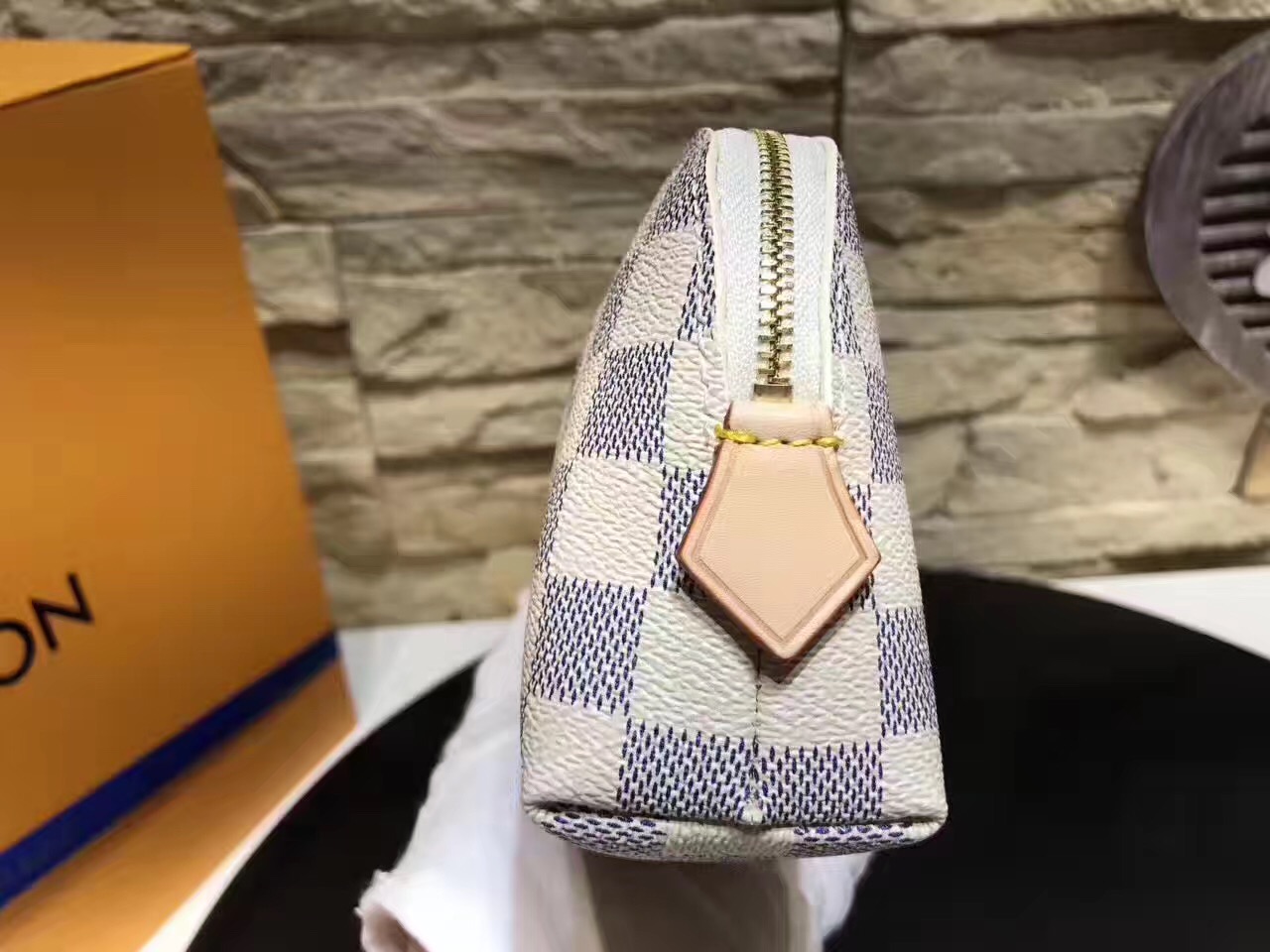 LV Cosmetic Bag M47515