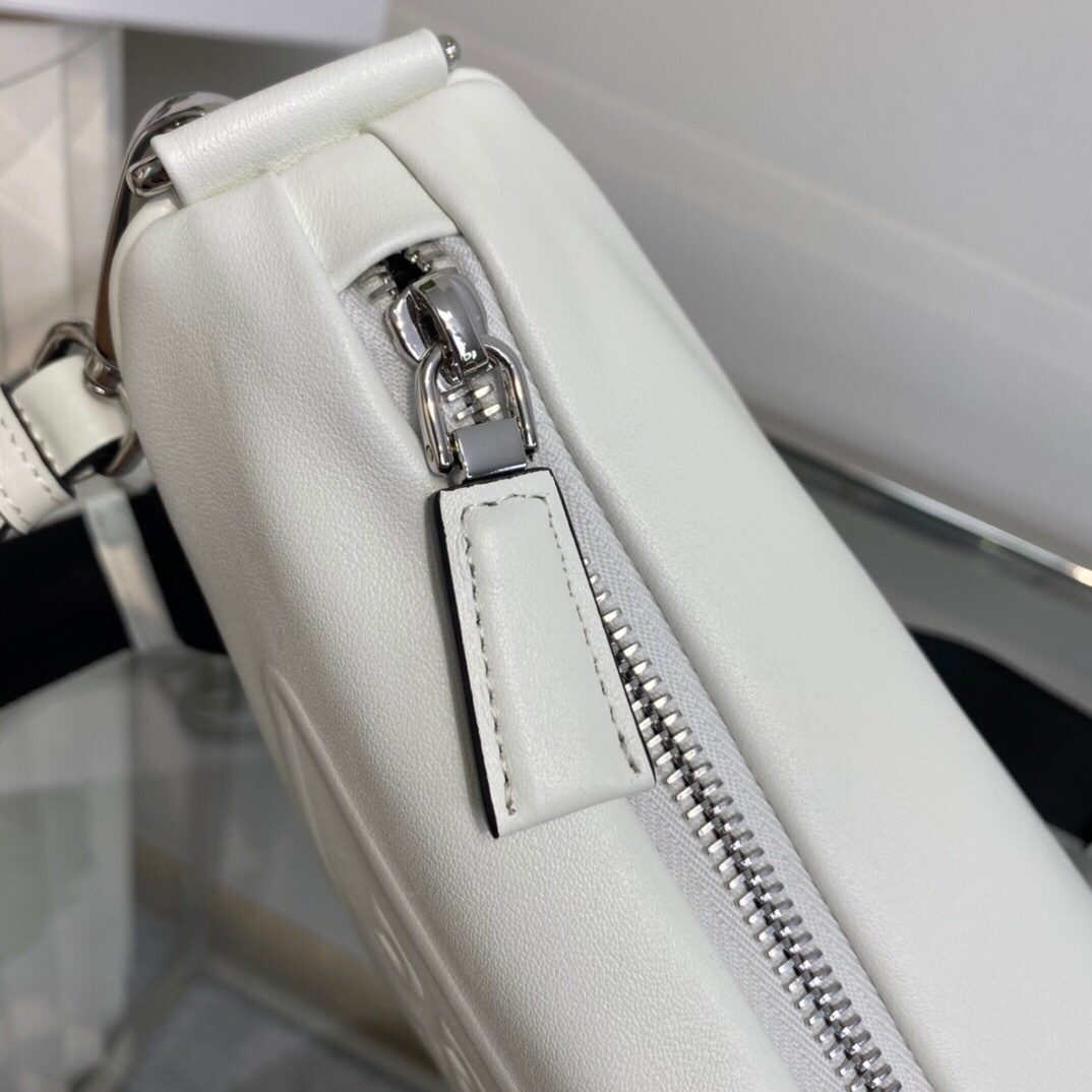 Pra*a Triangle leather shoulder bag white