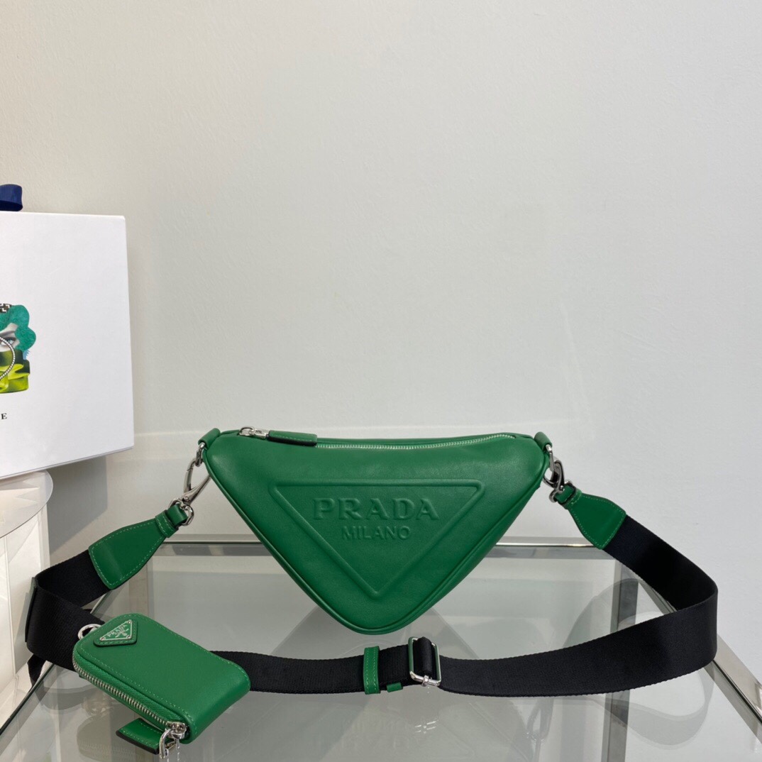 Pra*a Triangle leather shoulder bag green