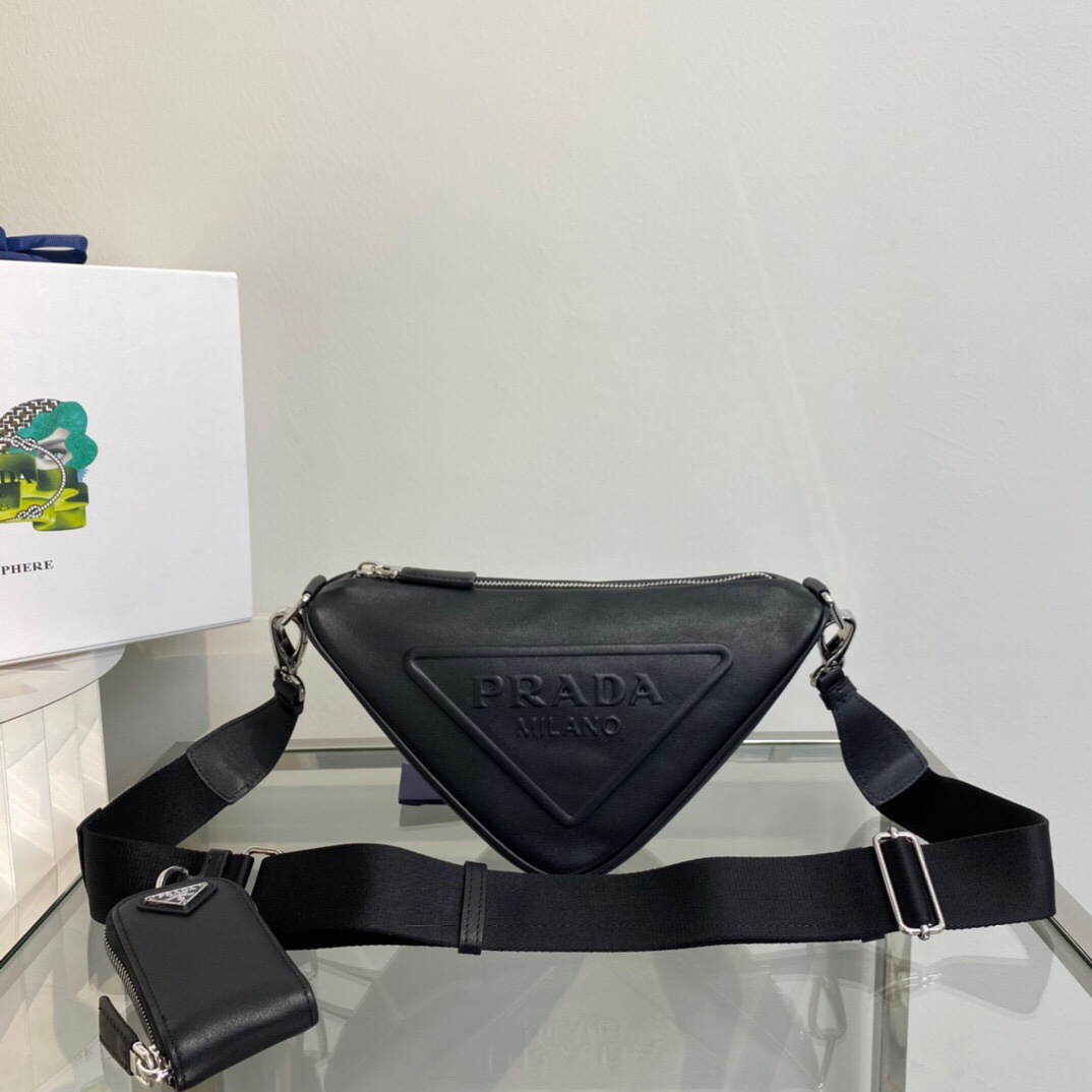 Pra*a Triangle leather shoulder bag black