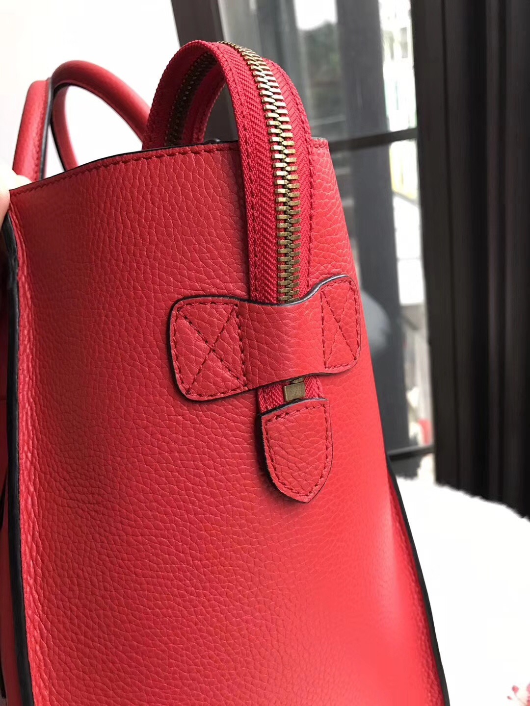 Ce1i*e Micro Luggage Calfskin Handbag Red