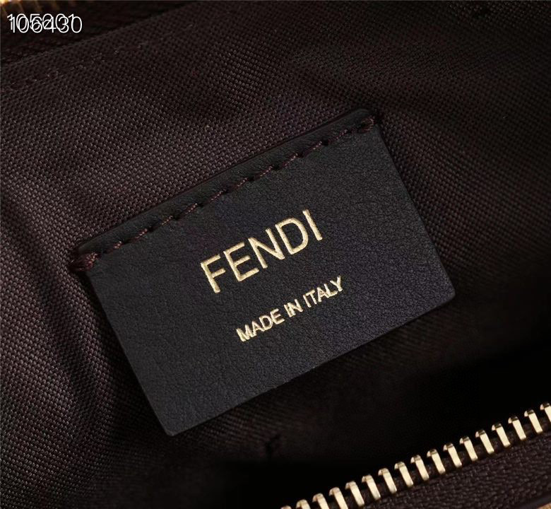 F**di praphy bag 29cm 001