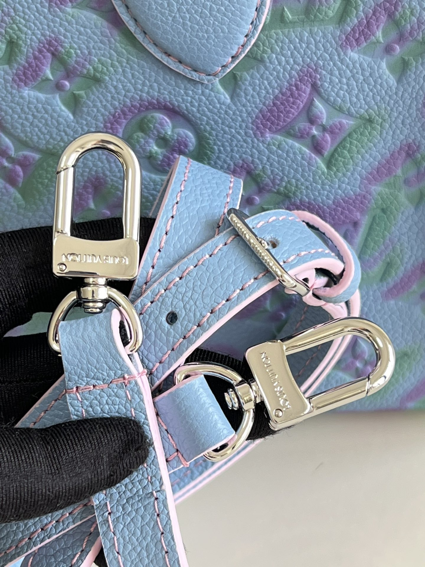 LV ONTHEGO PM BAG M46067
