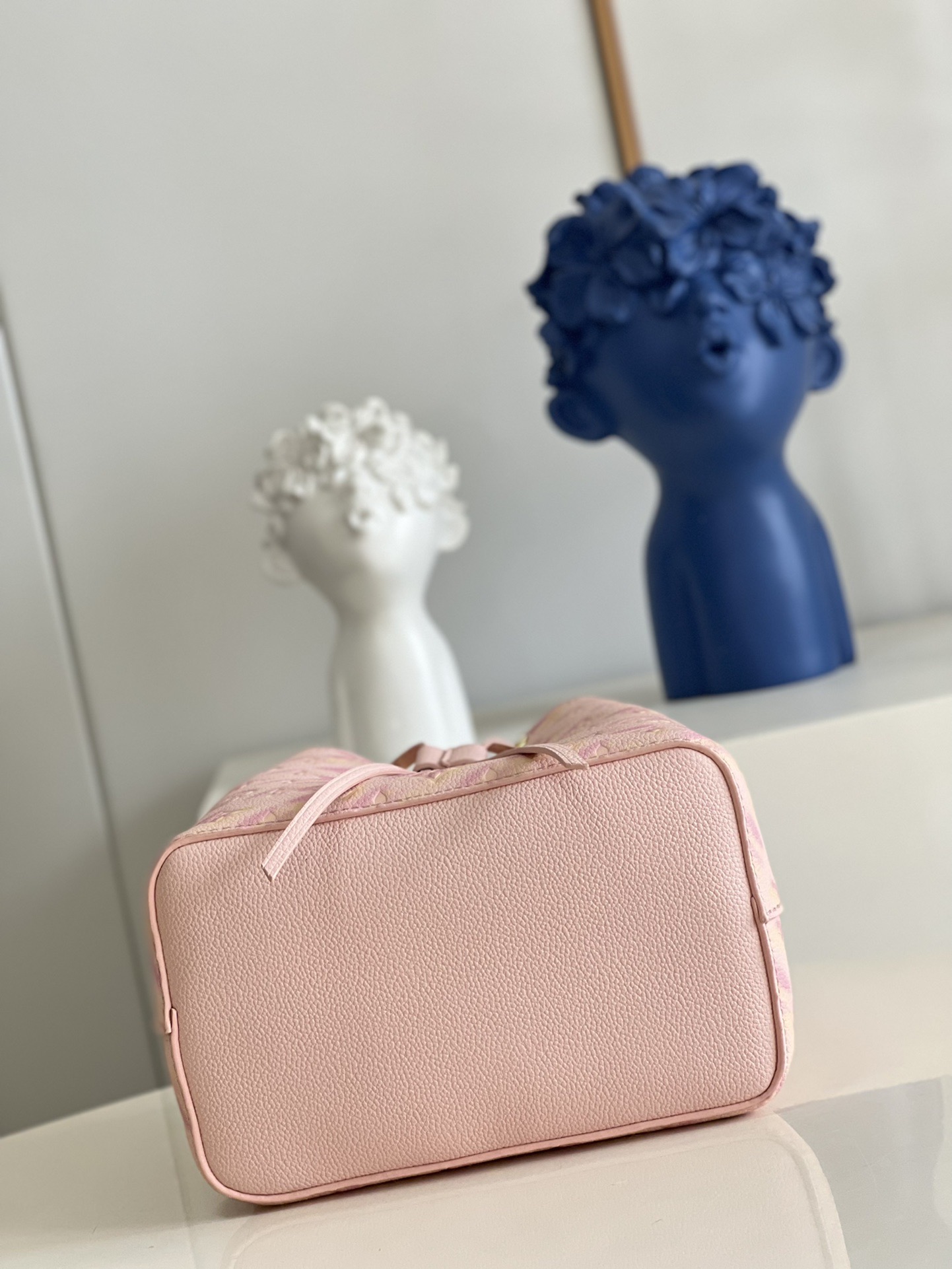 LV NÉONOÉ BB BUCKET BAG Pink M46174