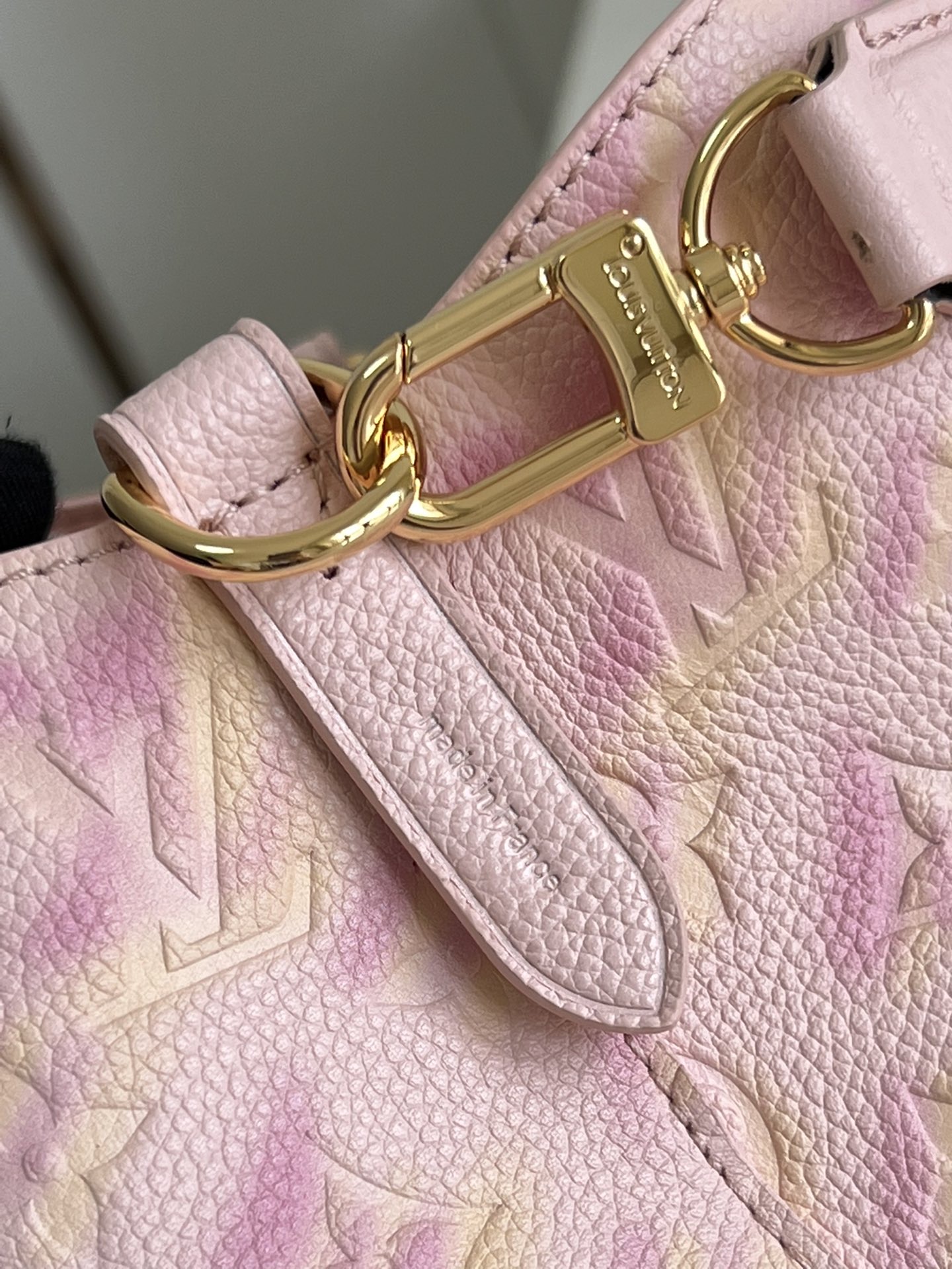 LV NÉONOÉ BB BUCKET BAG Pink M46174