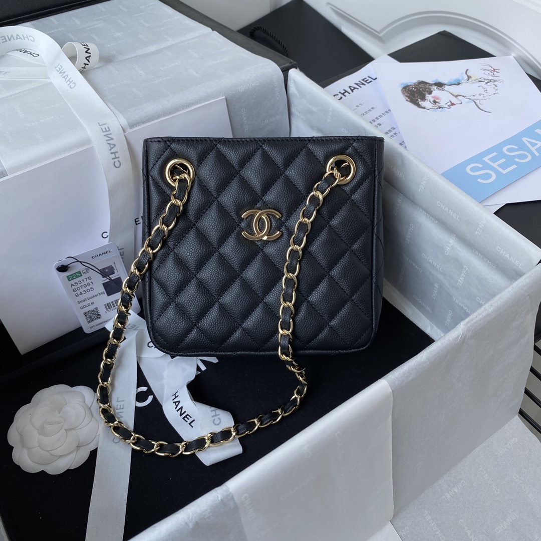 Ch**el Shoulder bag black AS3716