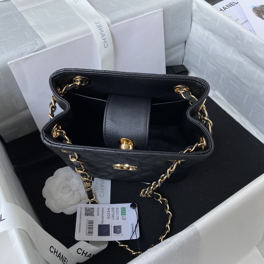 Ch**el Shoulder bag black AS3716