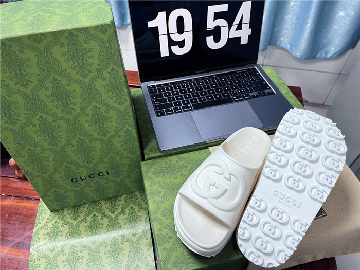 Gvc*1 Sandals 036