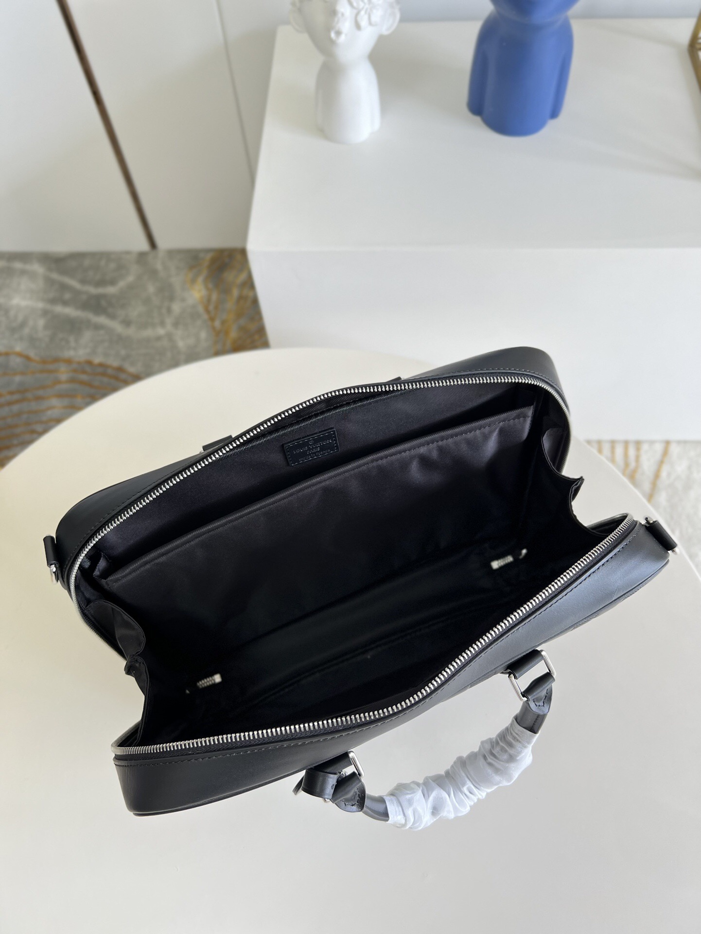 LV SIRIUS BRIEFCASE N45288