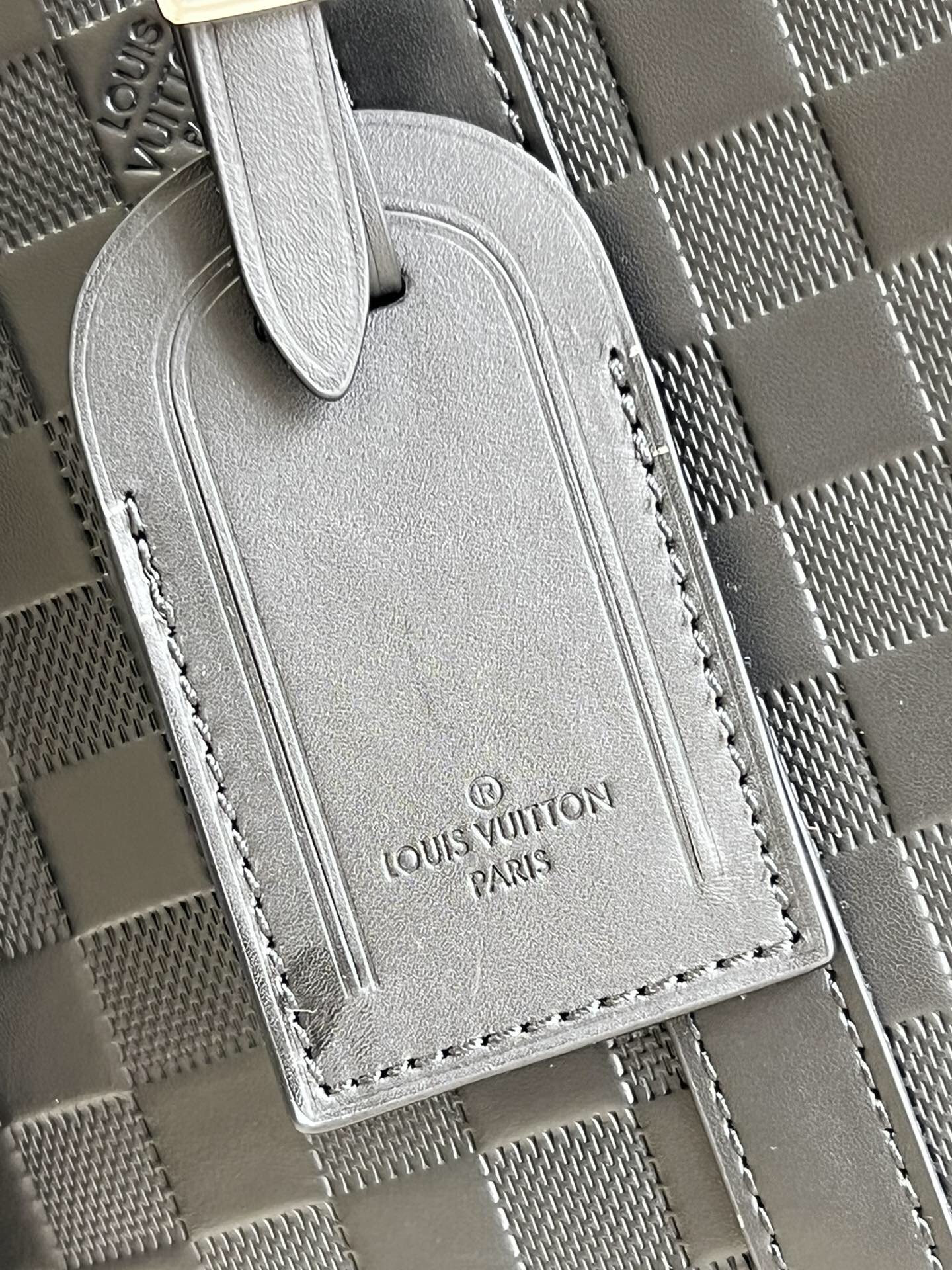 LV SIRIUS BRIEFCASE N45288