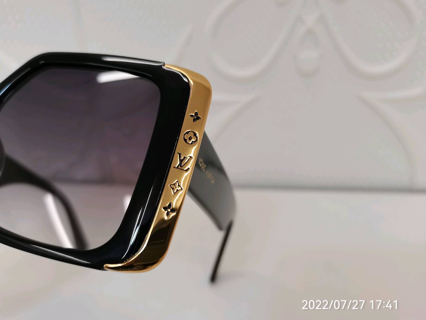 LV glasses