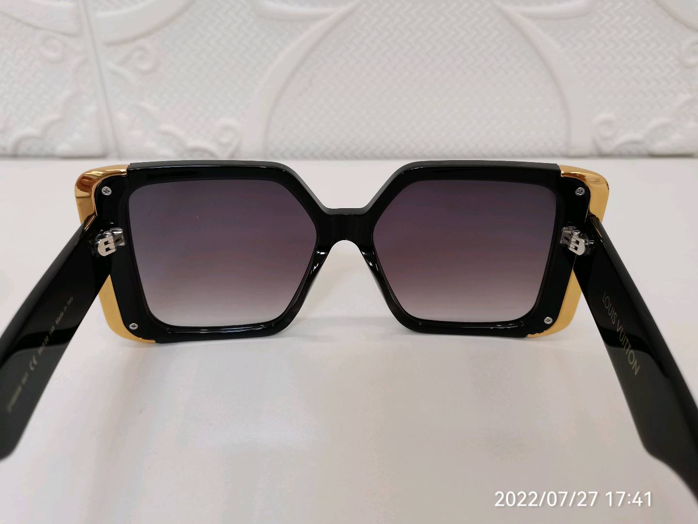 LV glasses