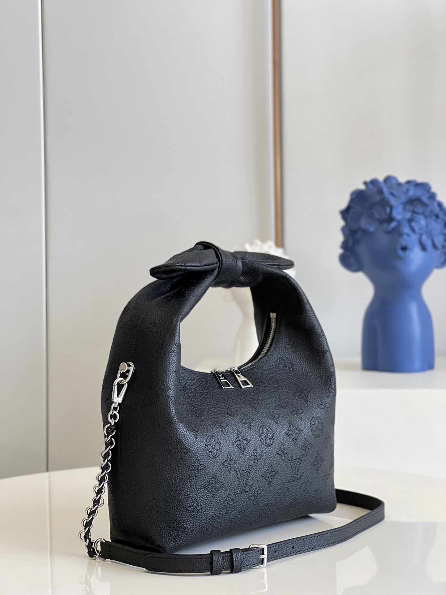 LV WHY KNOT PM BAG M20701