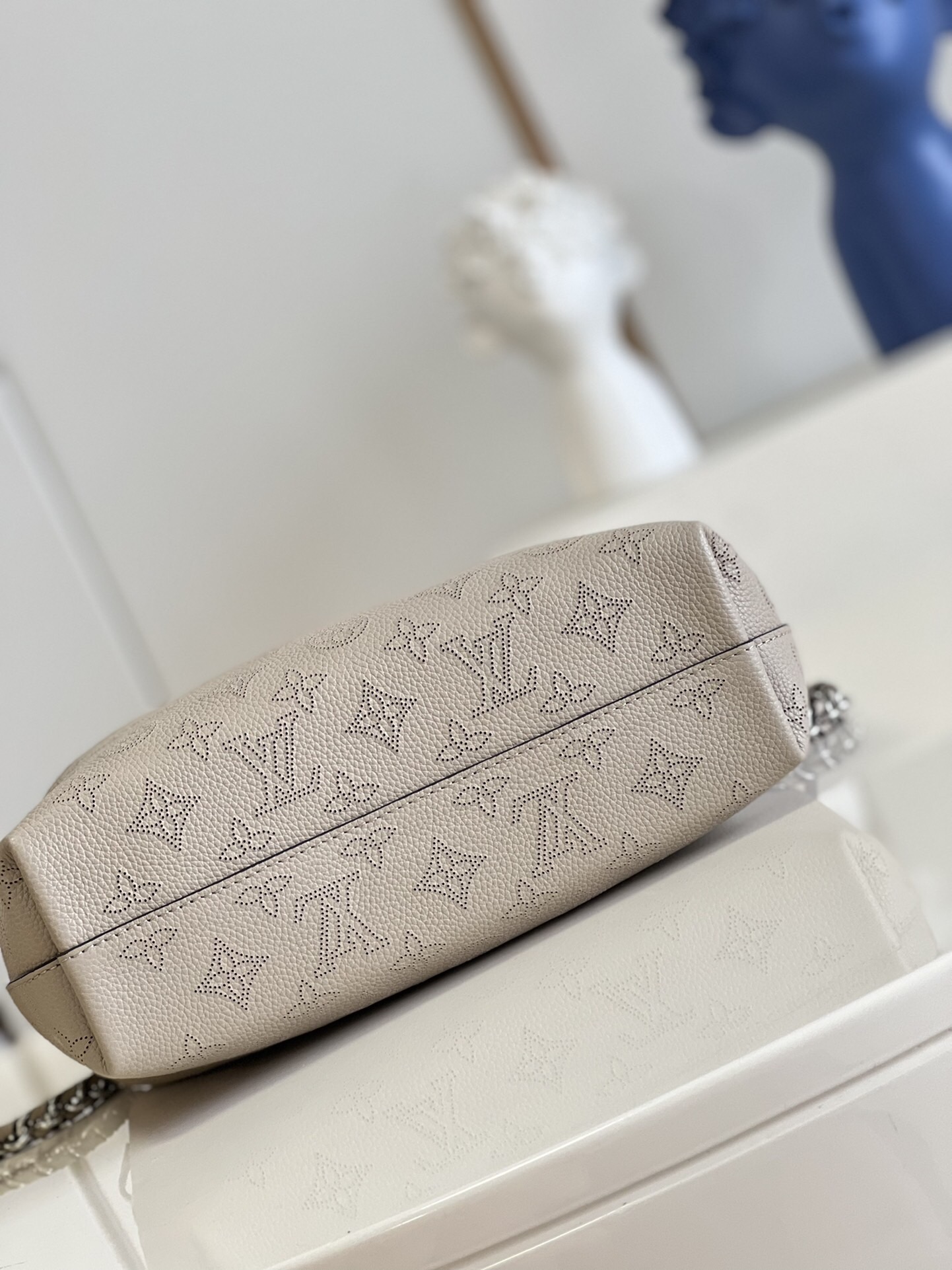 LV WHY KNOT PM BAG M20703