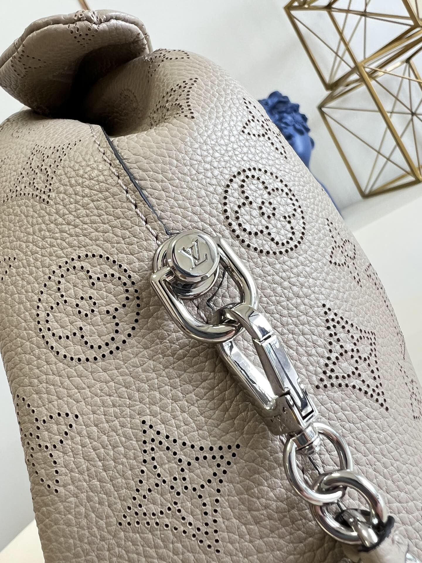 LV WHY KNOT PM BAG M20703