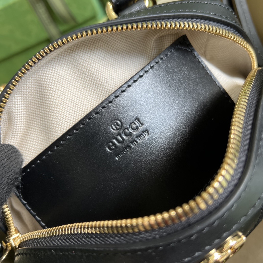 Gvc*1 matelasse leather top handle bag