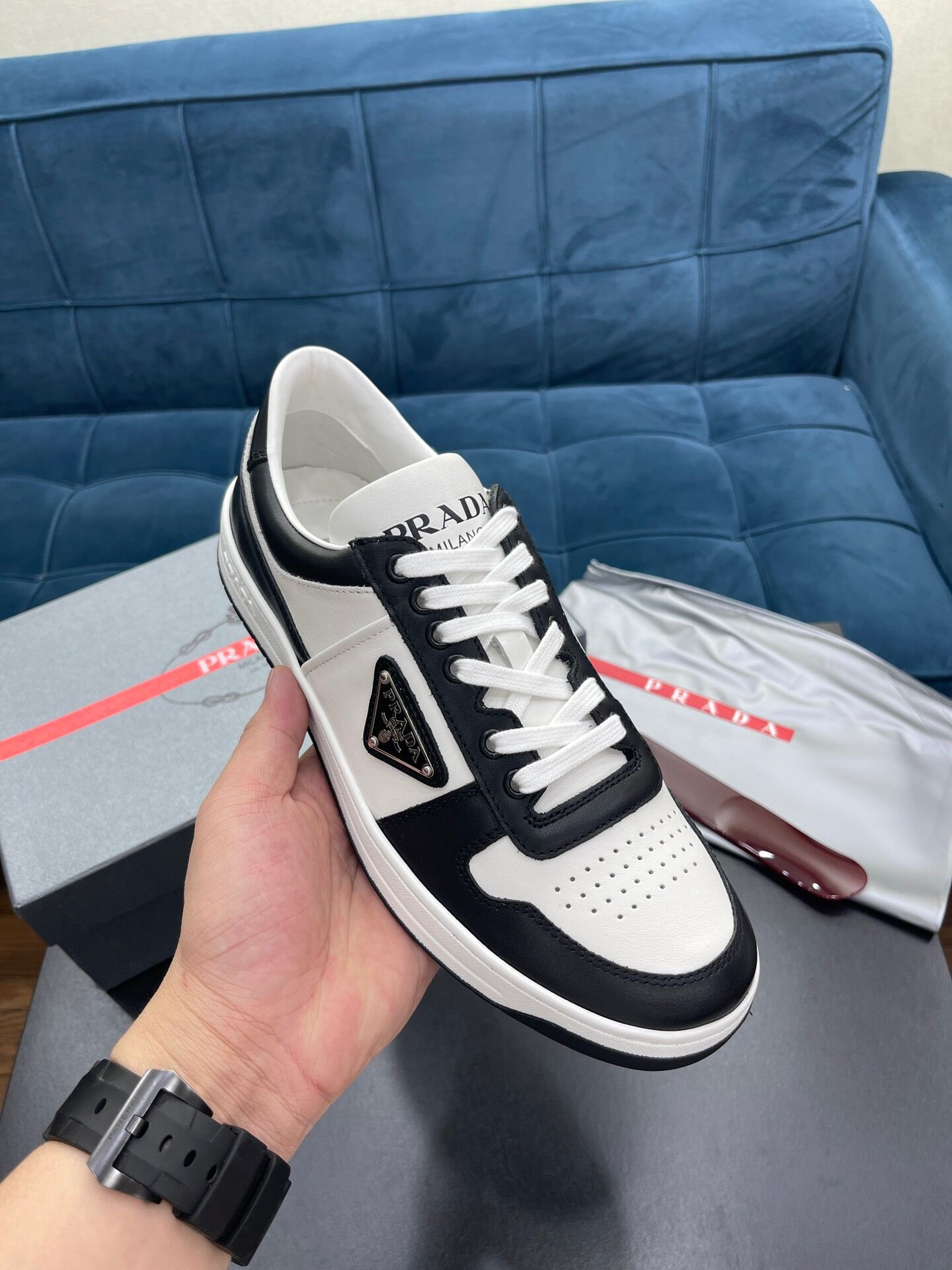 Pra*a Sneakers