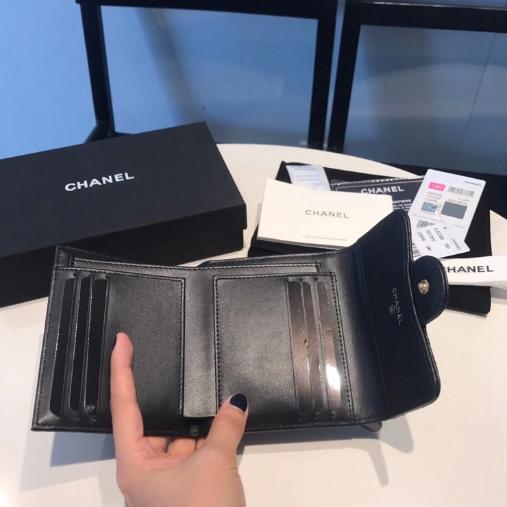 Ch**el WALLET A82288