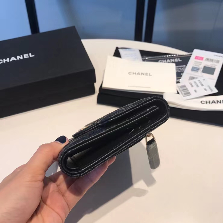 Ch**el WALLET A82288