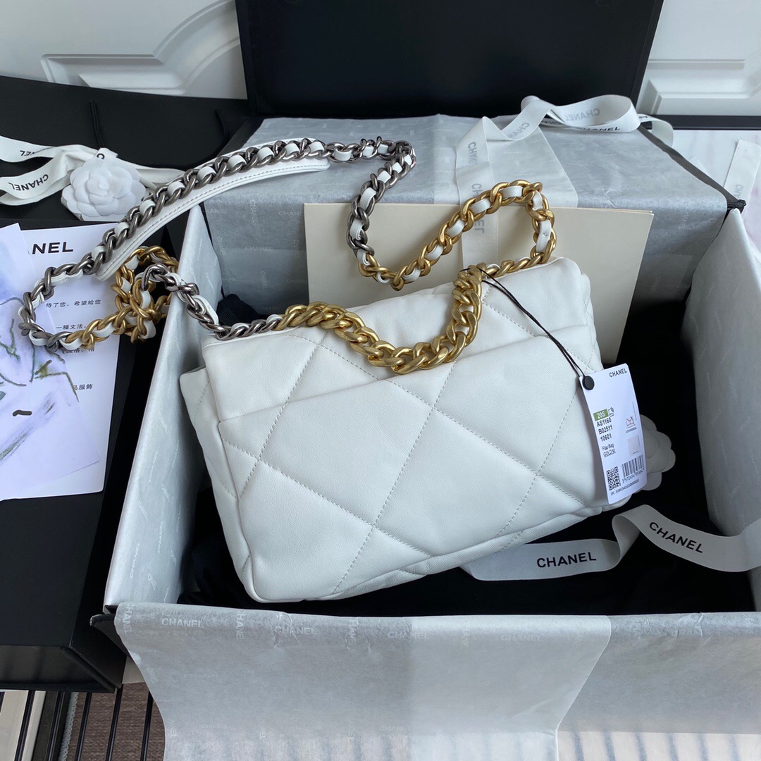 Ch**el 19 Flap Bag 26cm 002