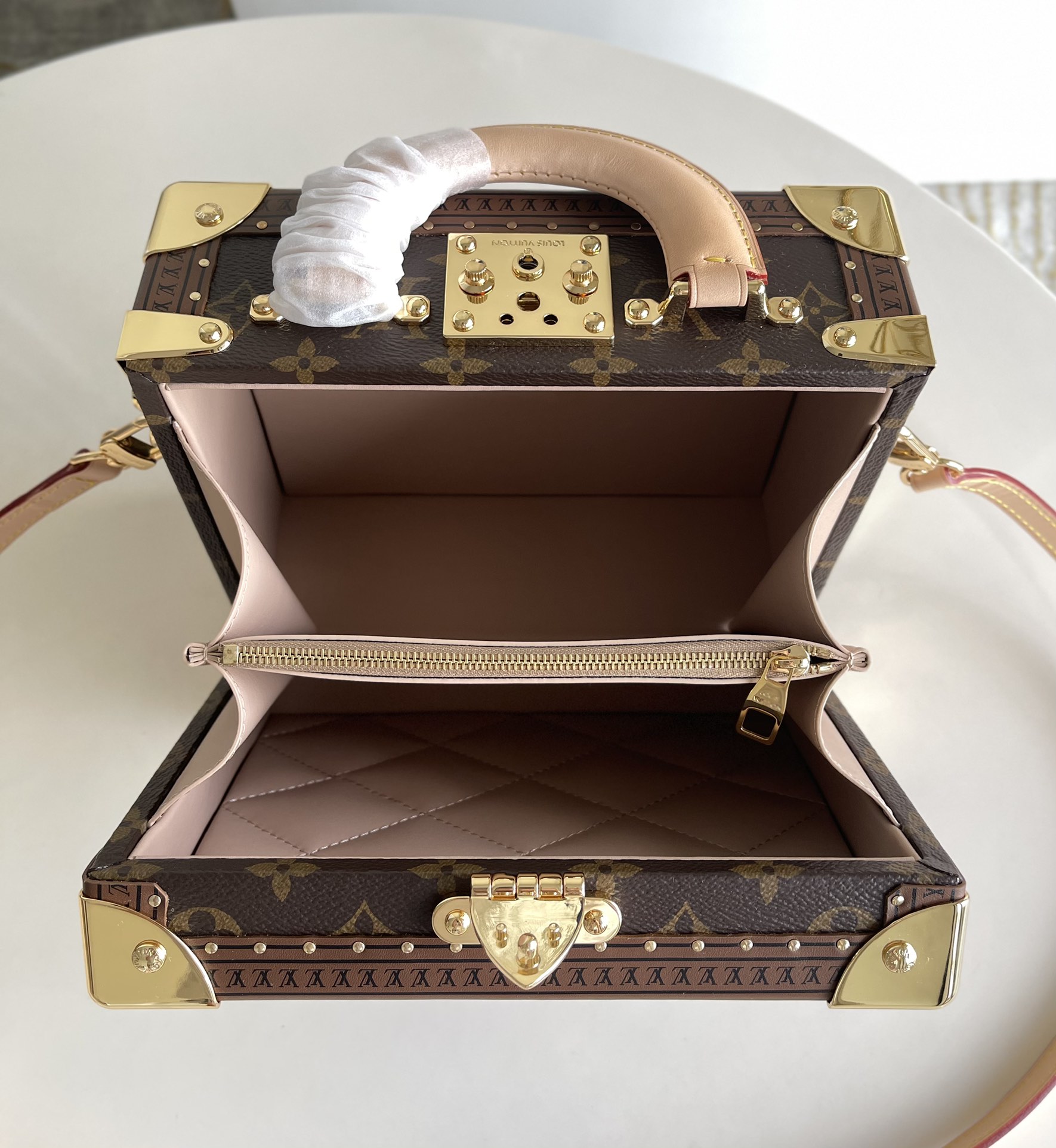 L0vis Vvtt0n M45675 Valisette Tresor Box Bag