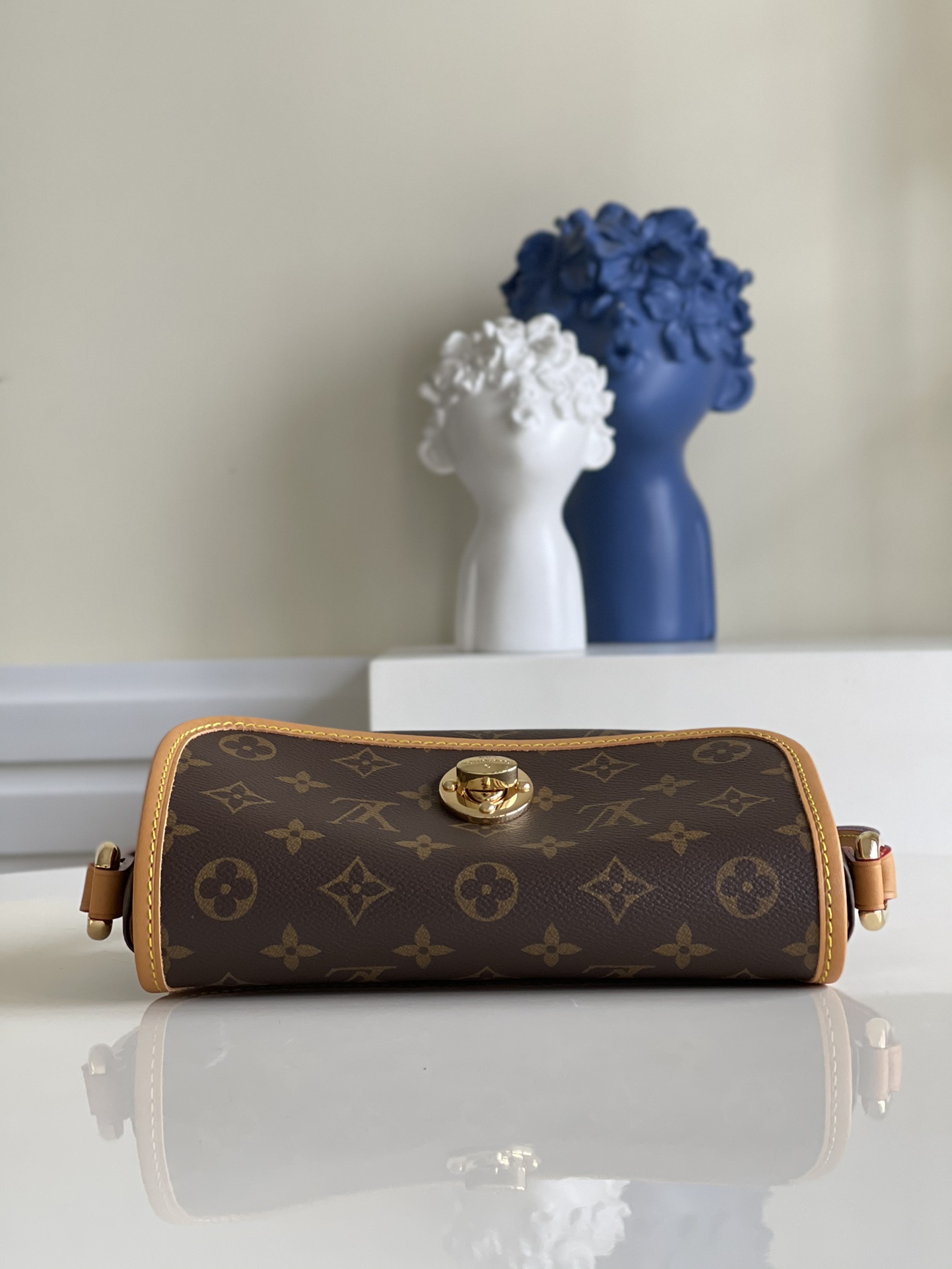 L0vis Vvtt0n Tikal PM shoulder bag M40078