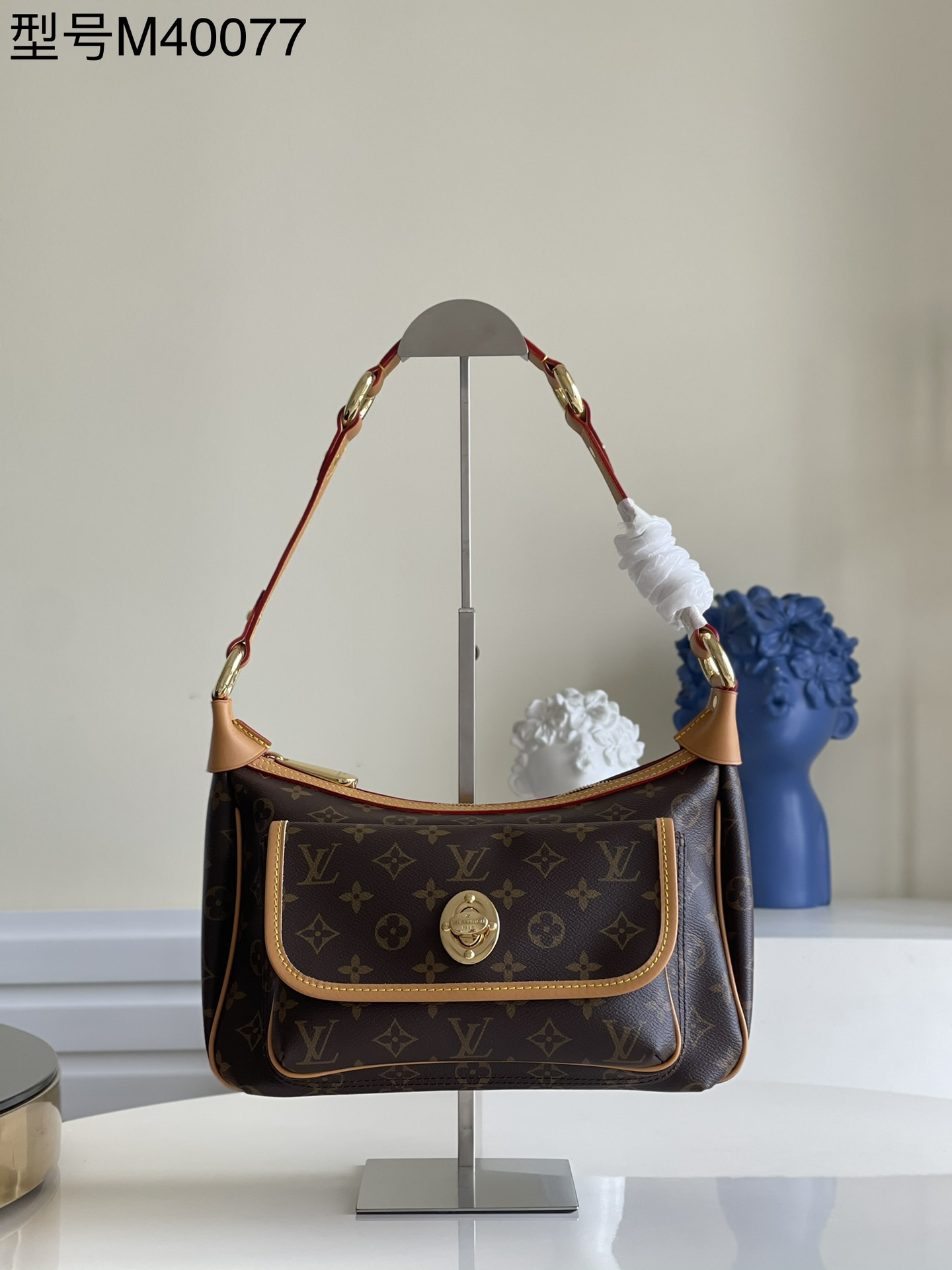 L0vis Vvtt0n Tikal GM one Handbag M40077