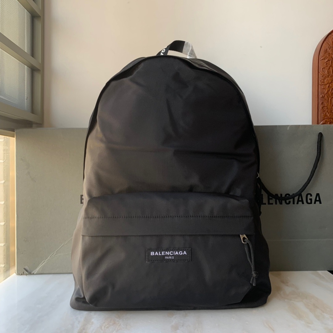 Ba1en*iaga Backpack