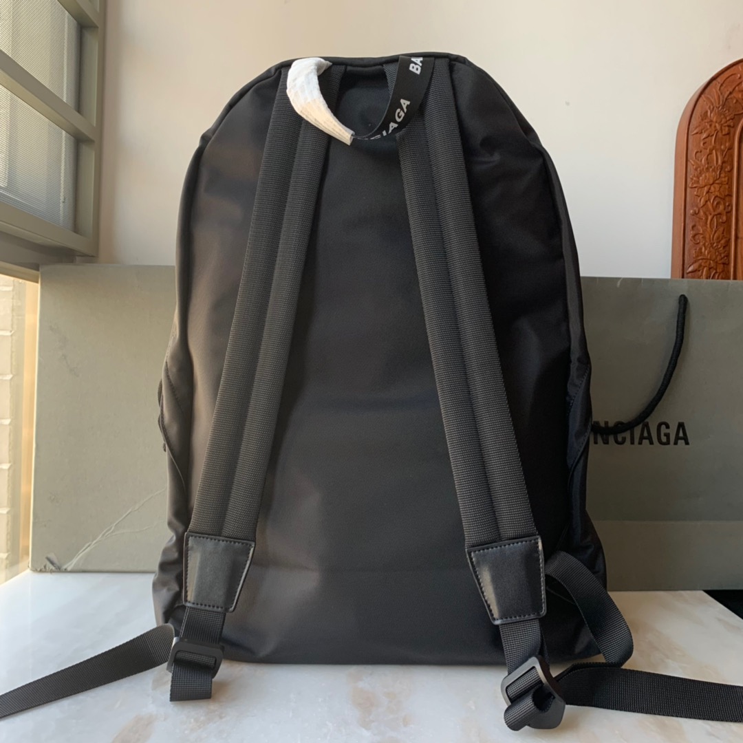Ba1en*iaga Backpack
