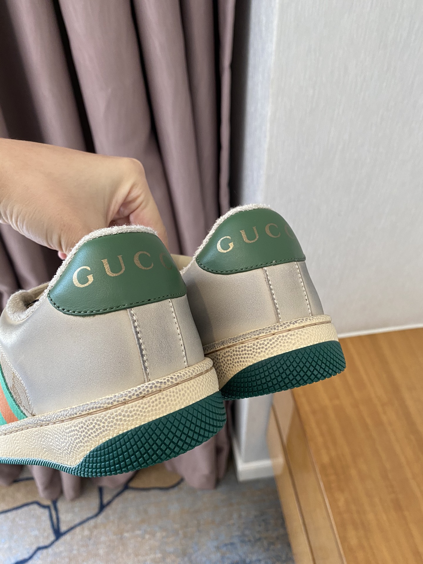 Gvc*1 Sneakers 024