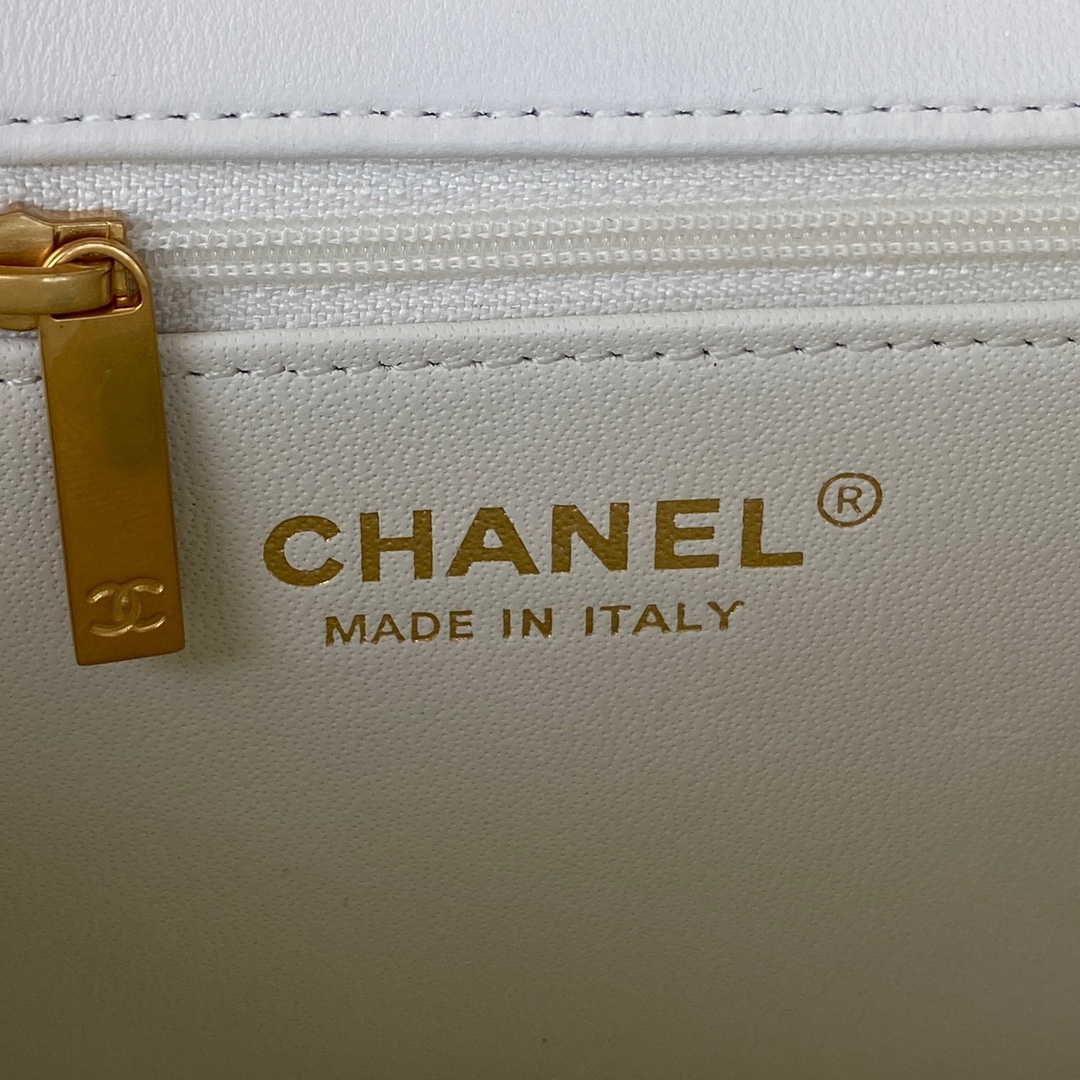 Ch**el Flap Bag White AS3457