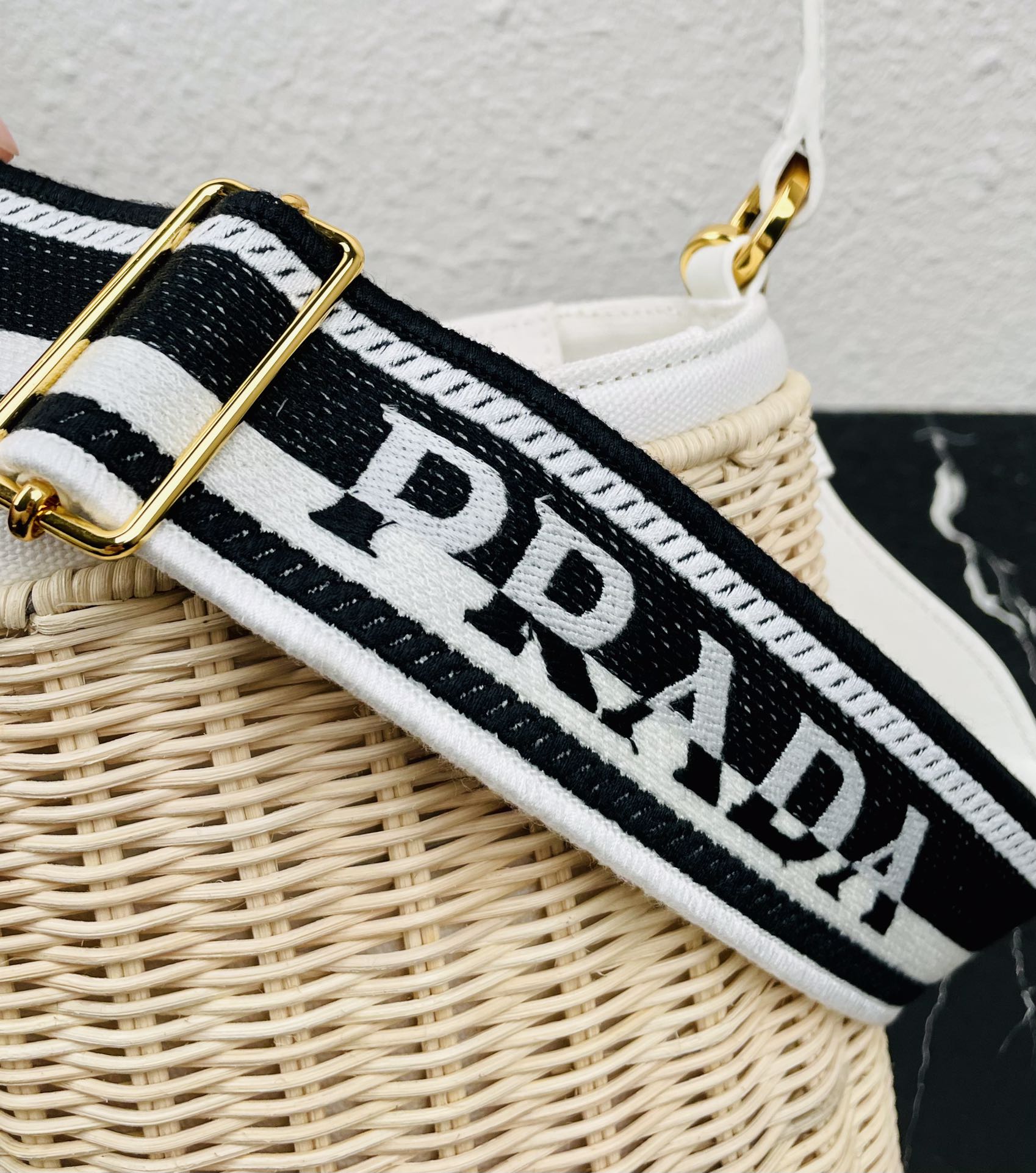 Pra*a Bucket Shoulder Bag 1BE062