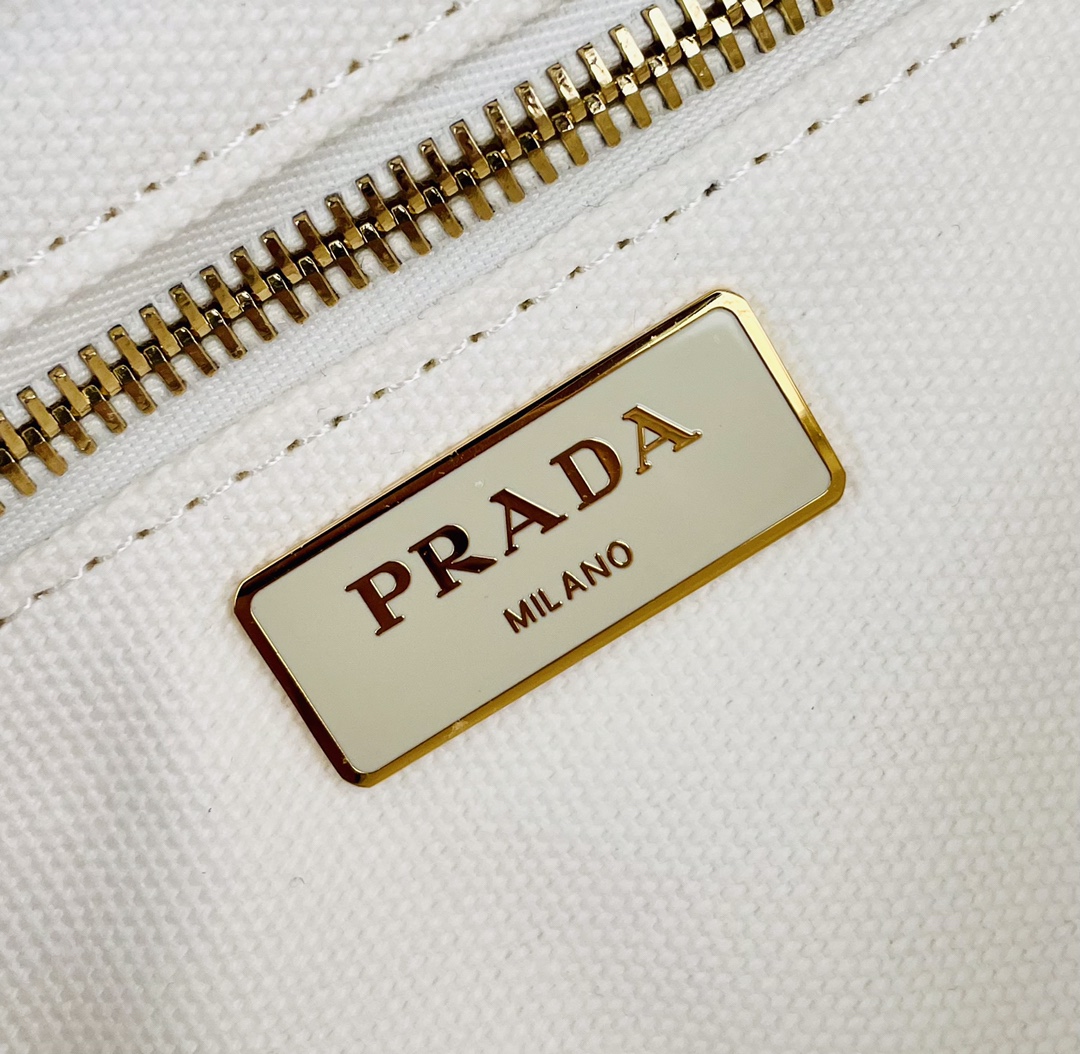 Pra*a Bucket Handle Bag 1BG835 02