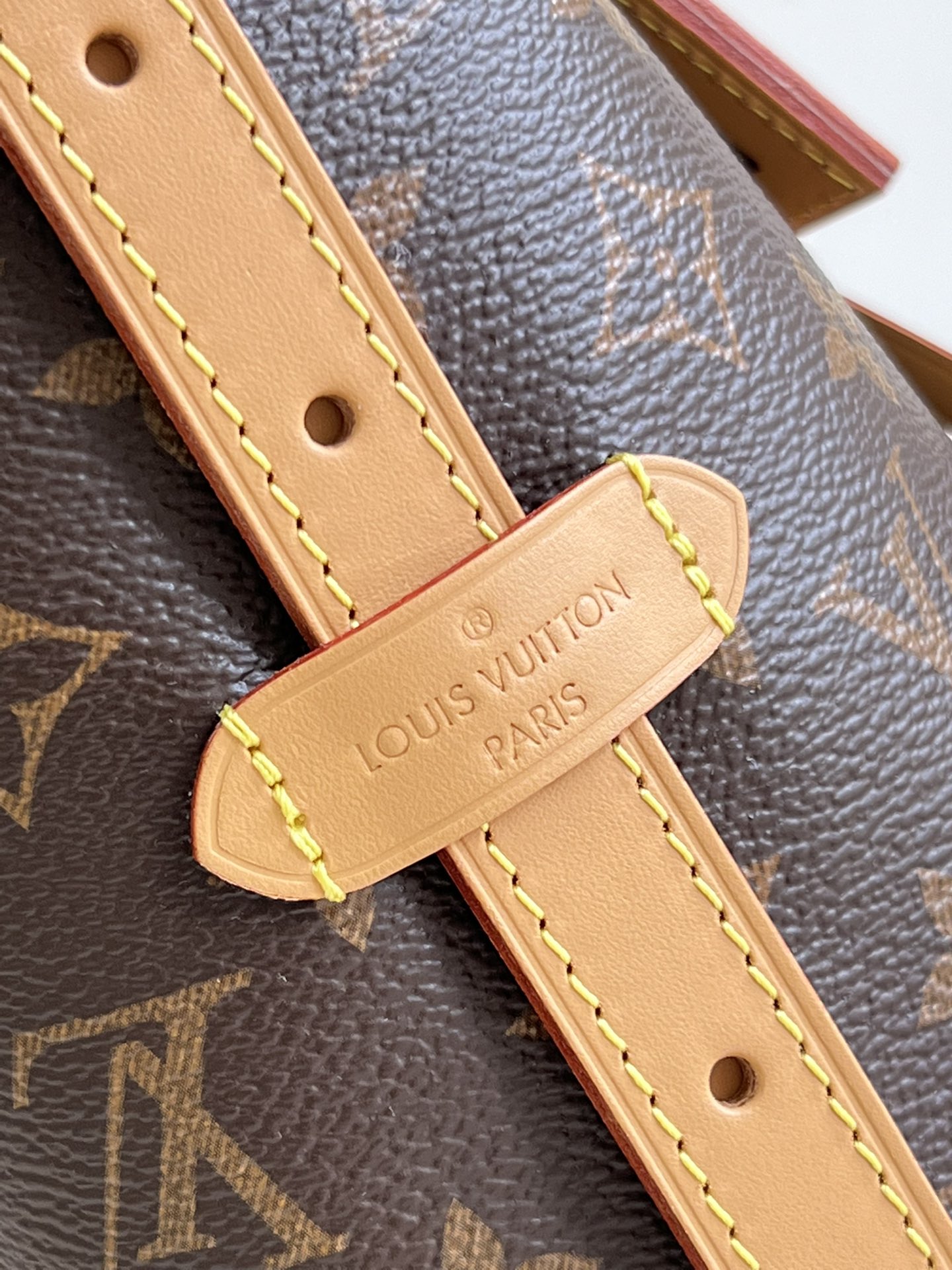 L0vis Vvtt0n Carryall M46203