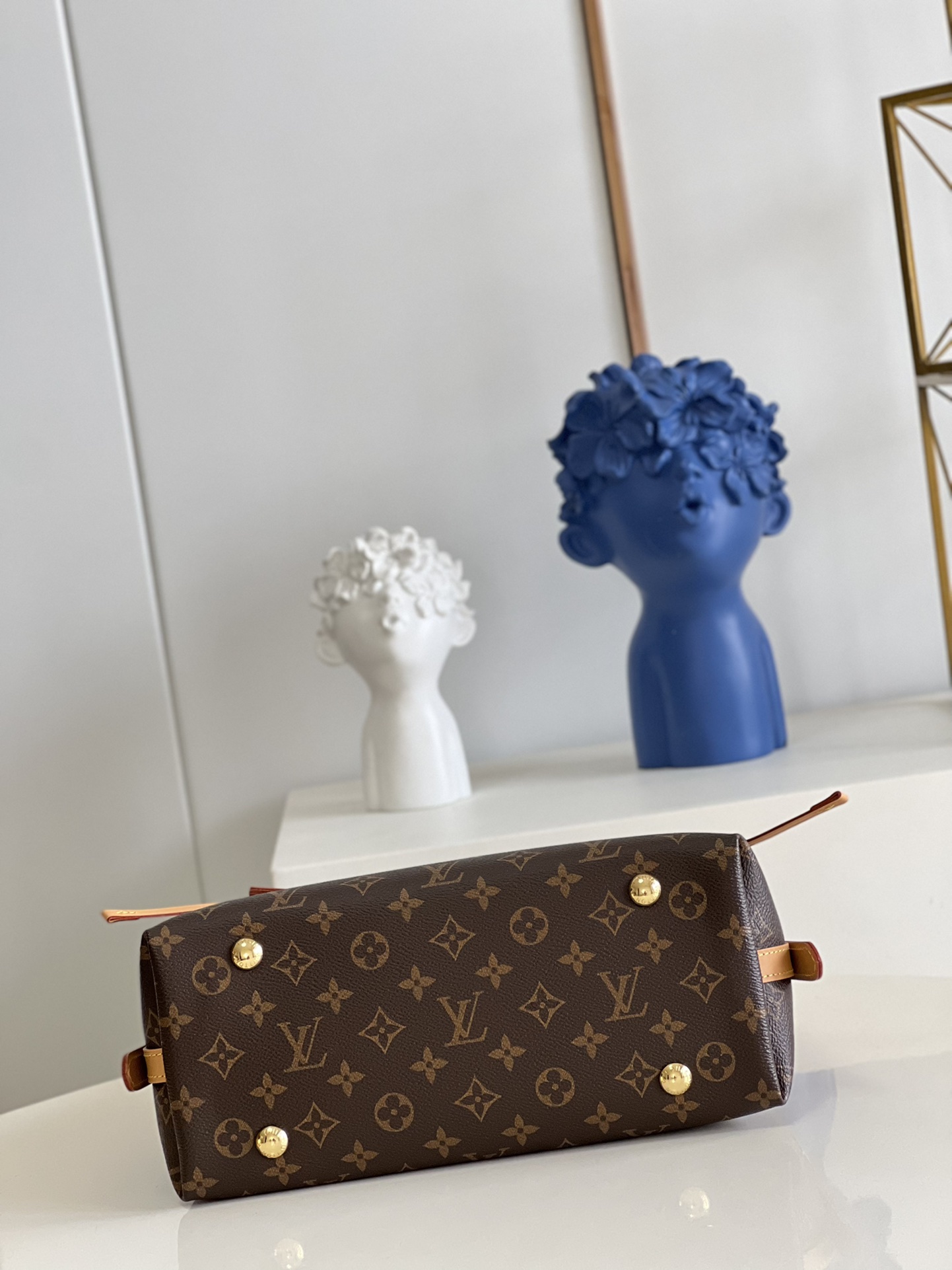 L0vis Vvtt0n Carryall M46203
