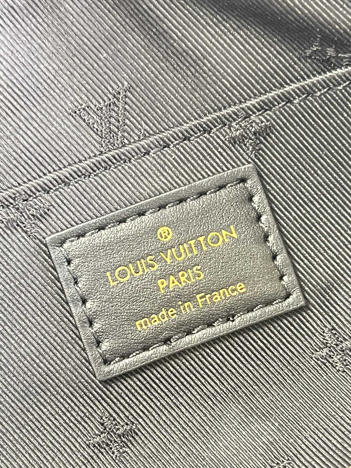 L0vis Vvtt0n Papillon BB Handbag Black