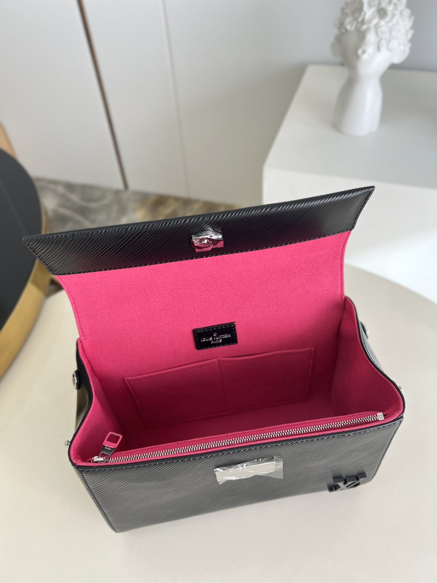 L0vis Vvtt0n Cluny BB Handbags M59134 28cm