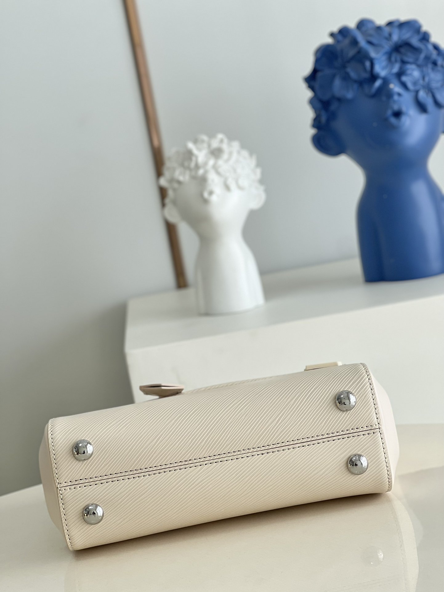 L0vis Vvtt0n Cluny Handbags M59134 28CM