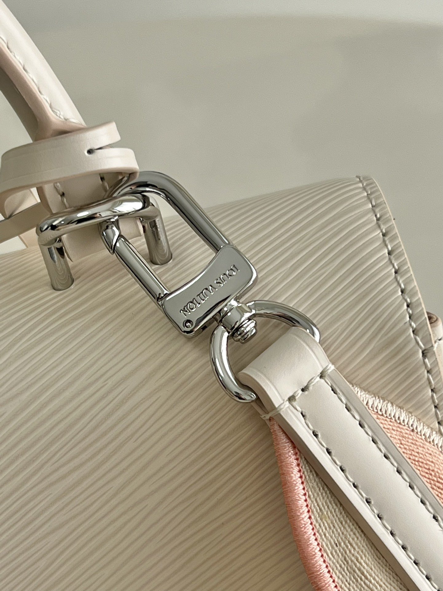 L0vis Vvtt0n Cluny Handbags M59134 28CM