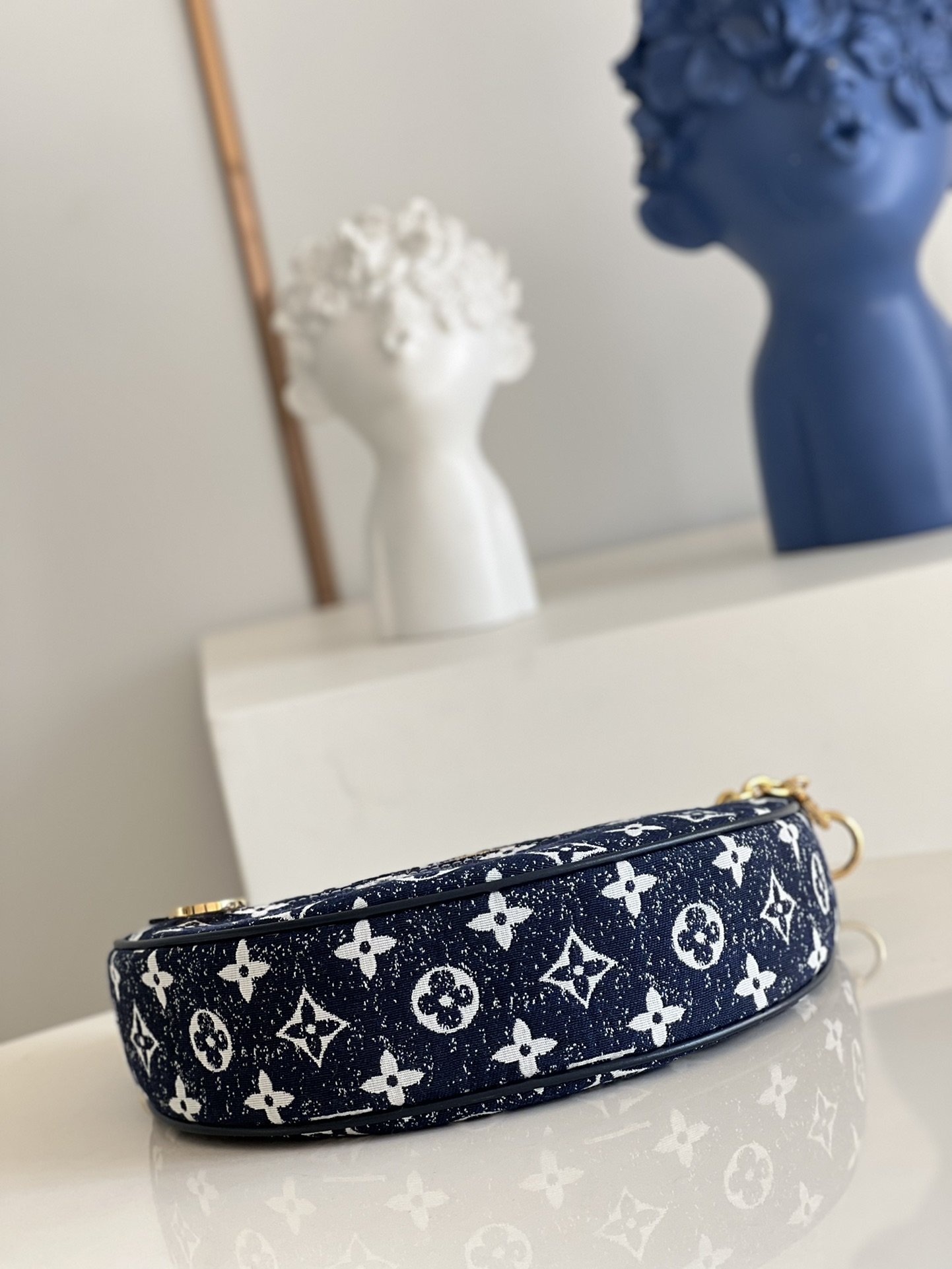 L0vis Vvtt0n Loop bag 23cm M81166