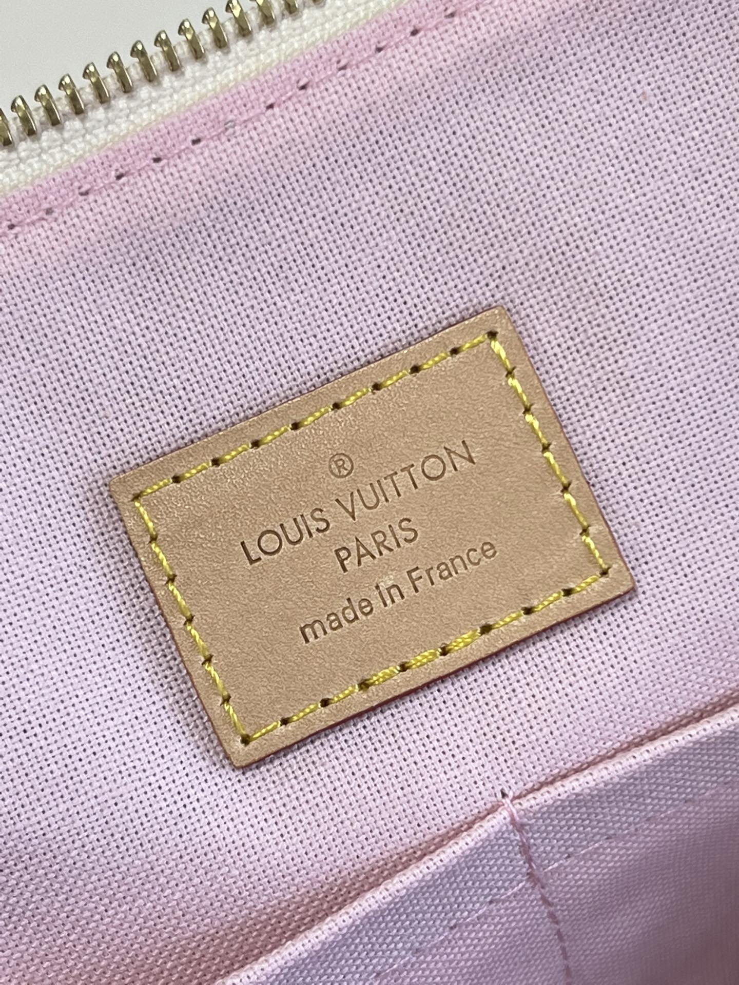 L0vis Vvtt0n Monogram Tote Bag M44040