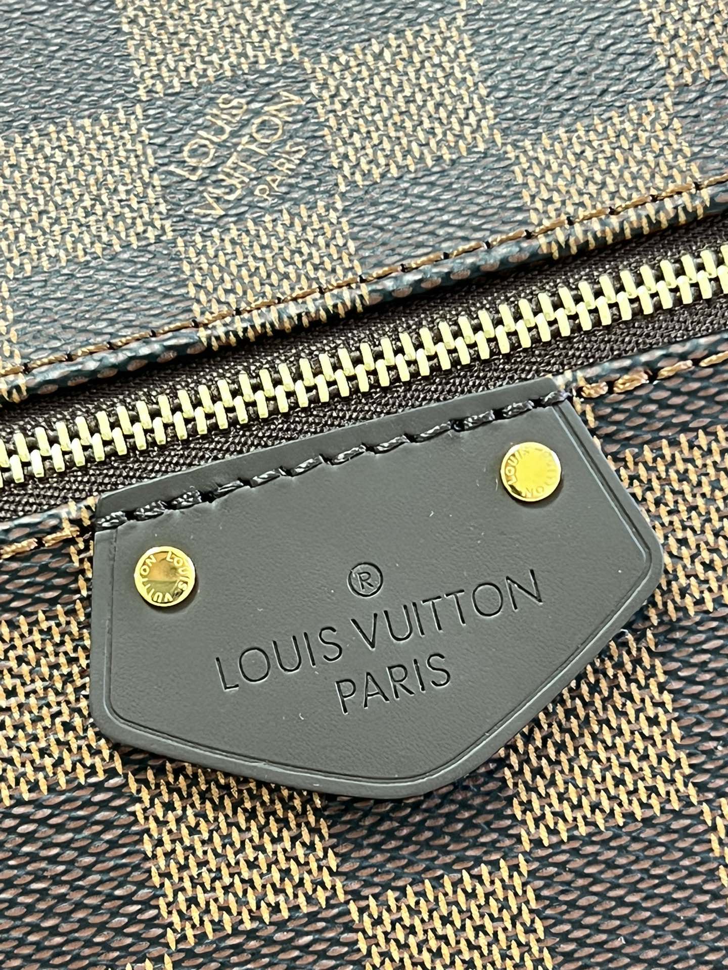 L0vis Vvtt0n Monogram Tote Bag M41013